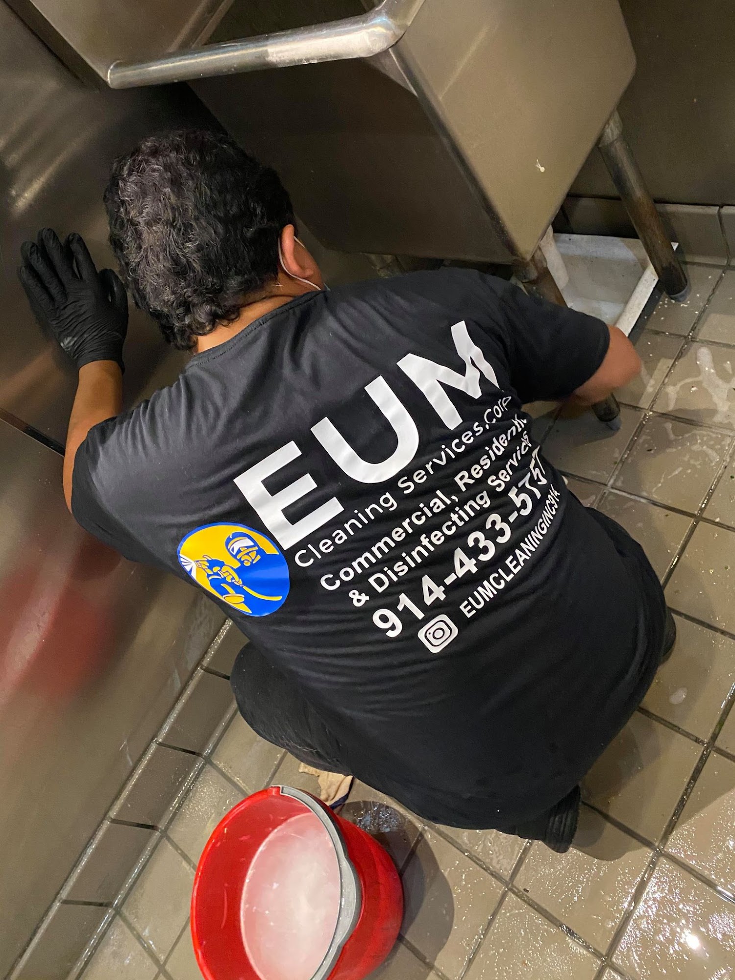 EUM cleaning service corp.
