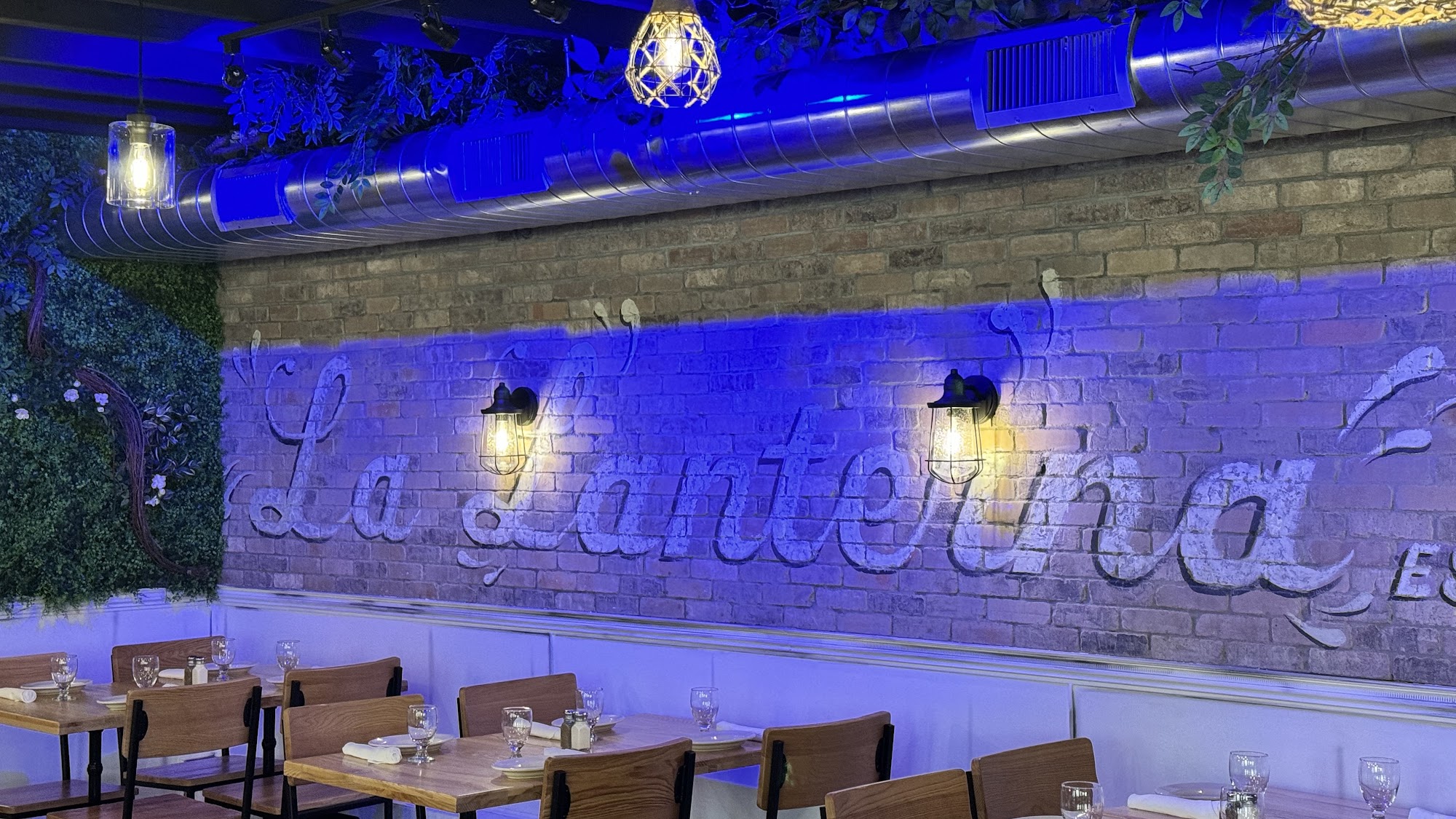 La Lanterna Restaurant and Caffe