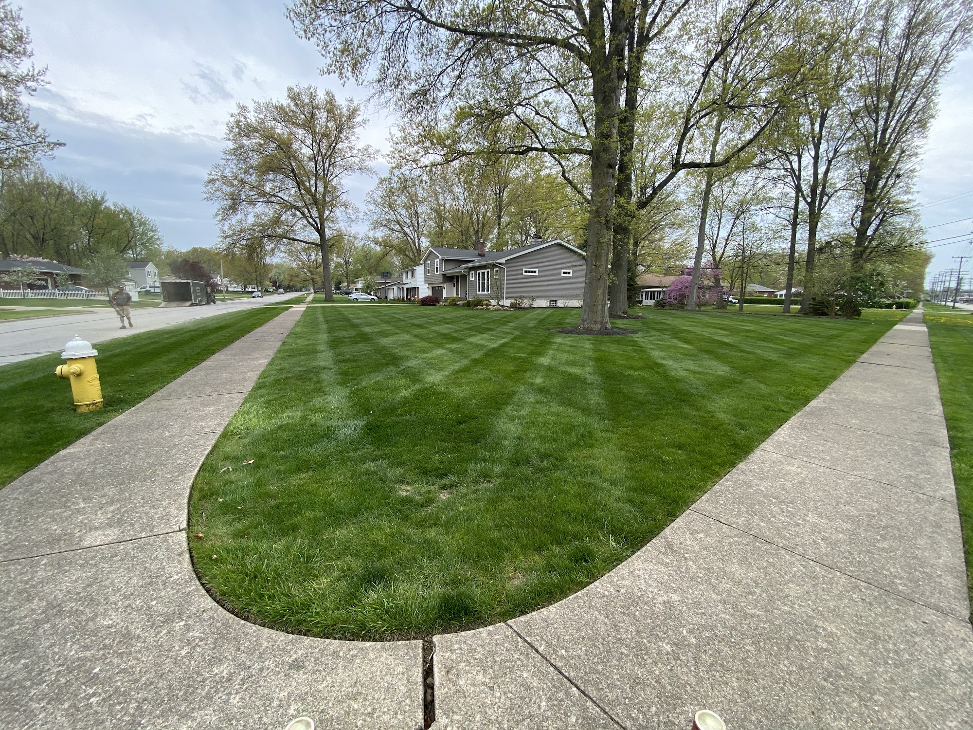 Lakeside Lawncare, LLC