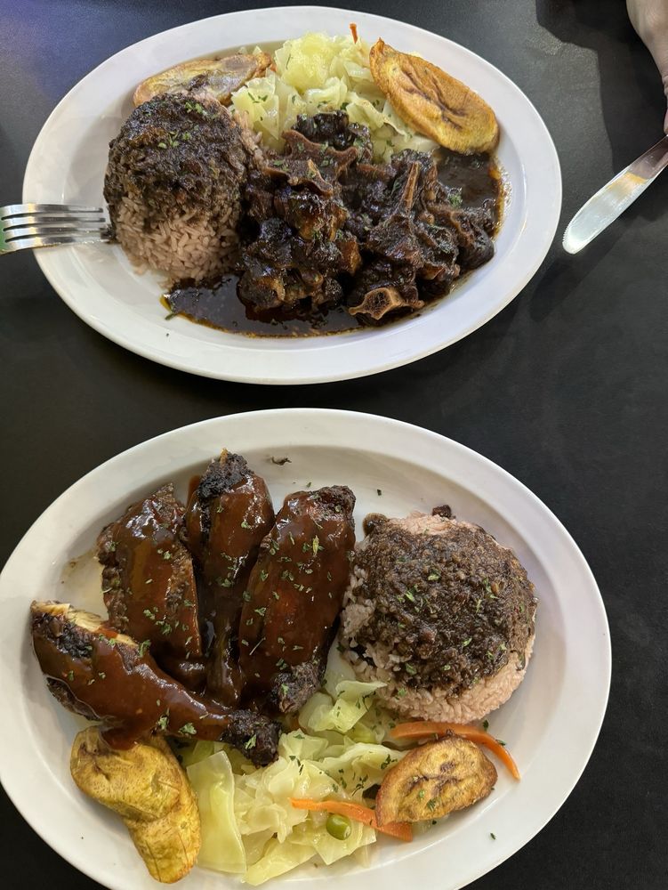 Gar and Mar Jamaican American Cuisine