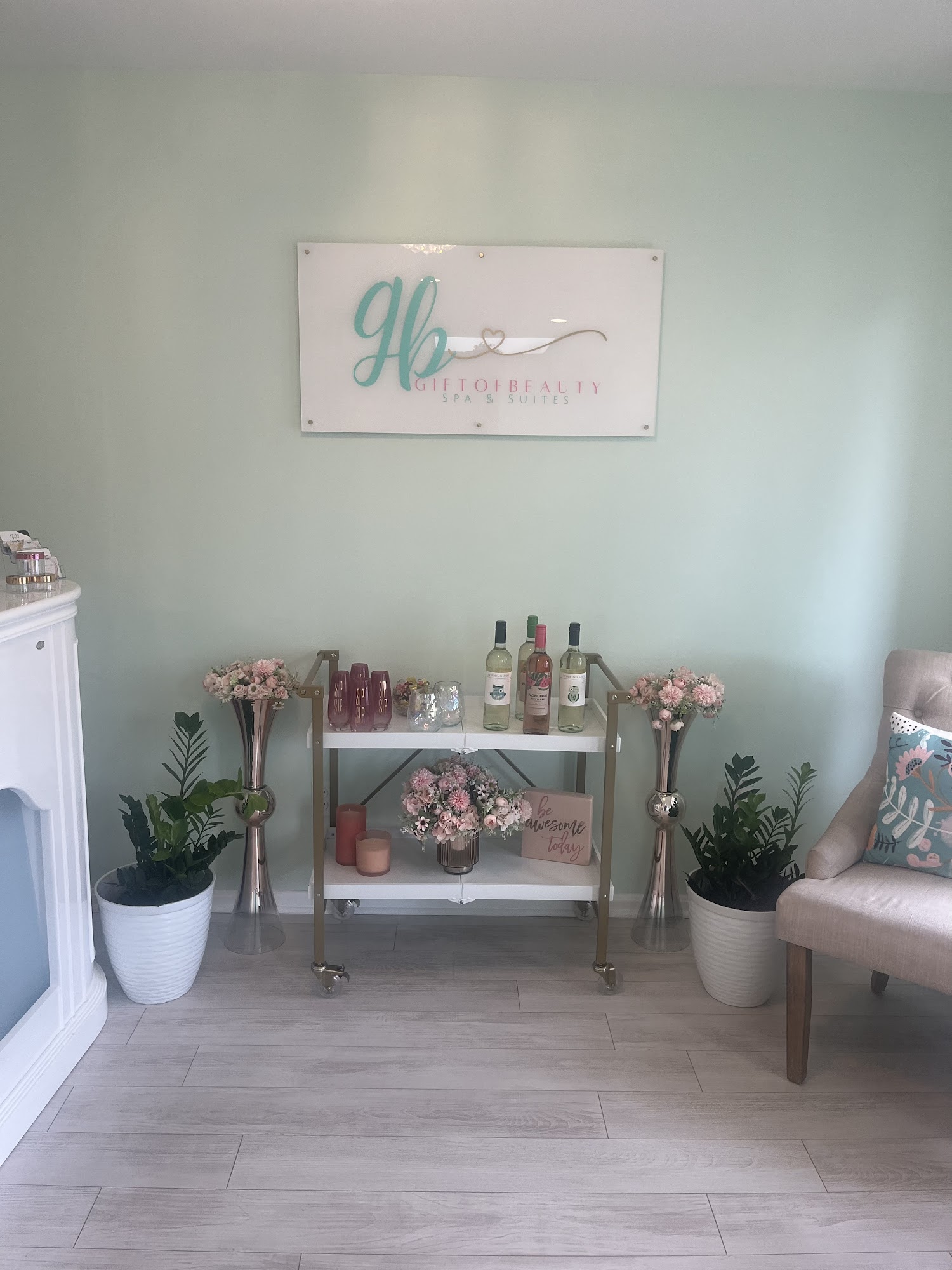Giftofbeauty Spa & Suites