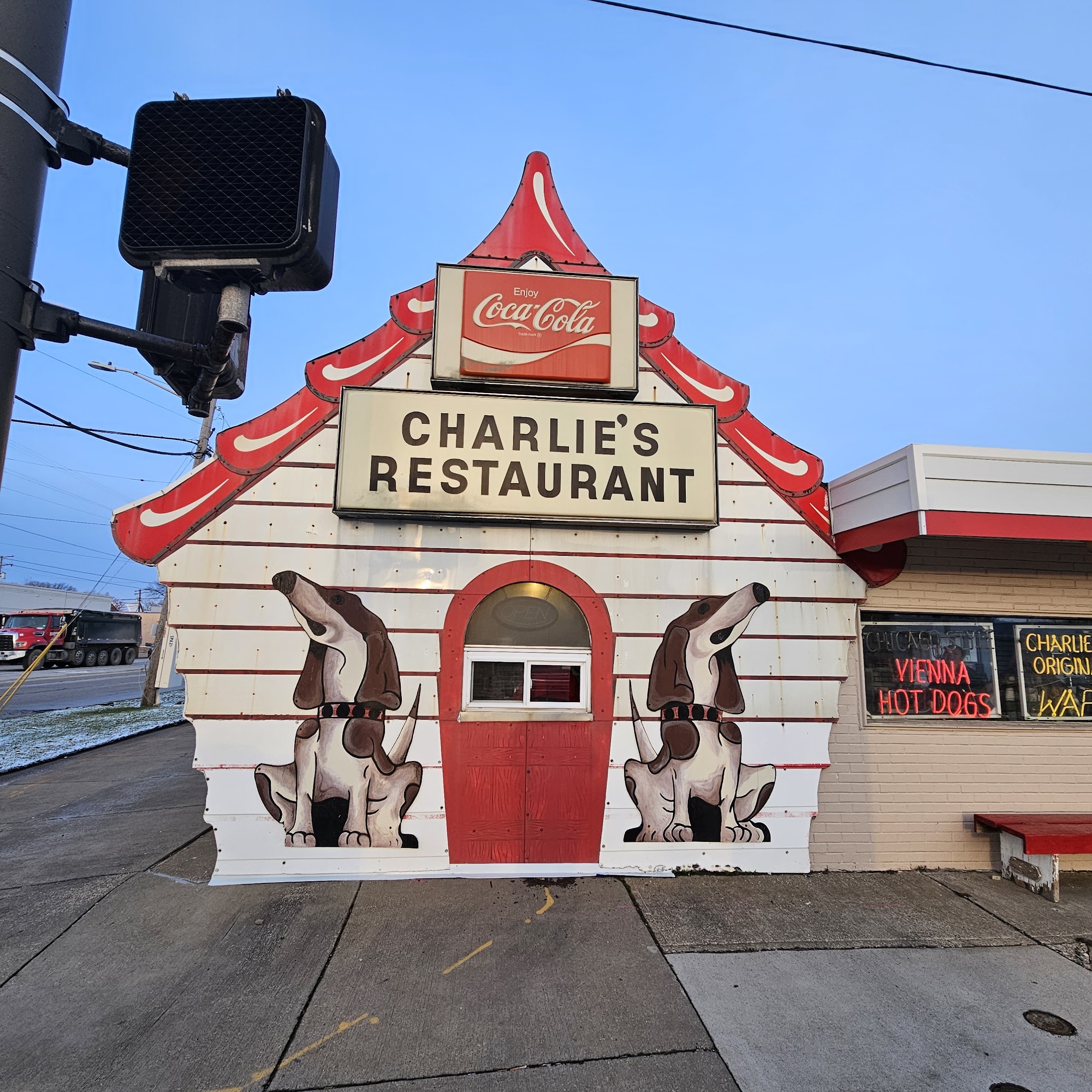 Charlie’s Dog House Diner