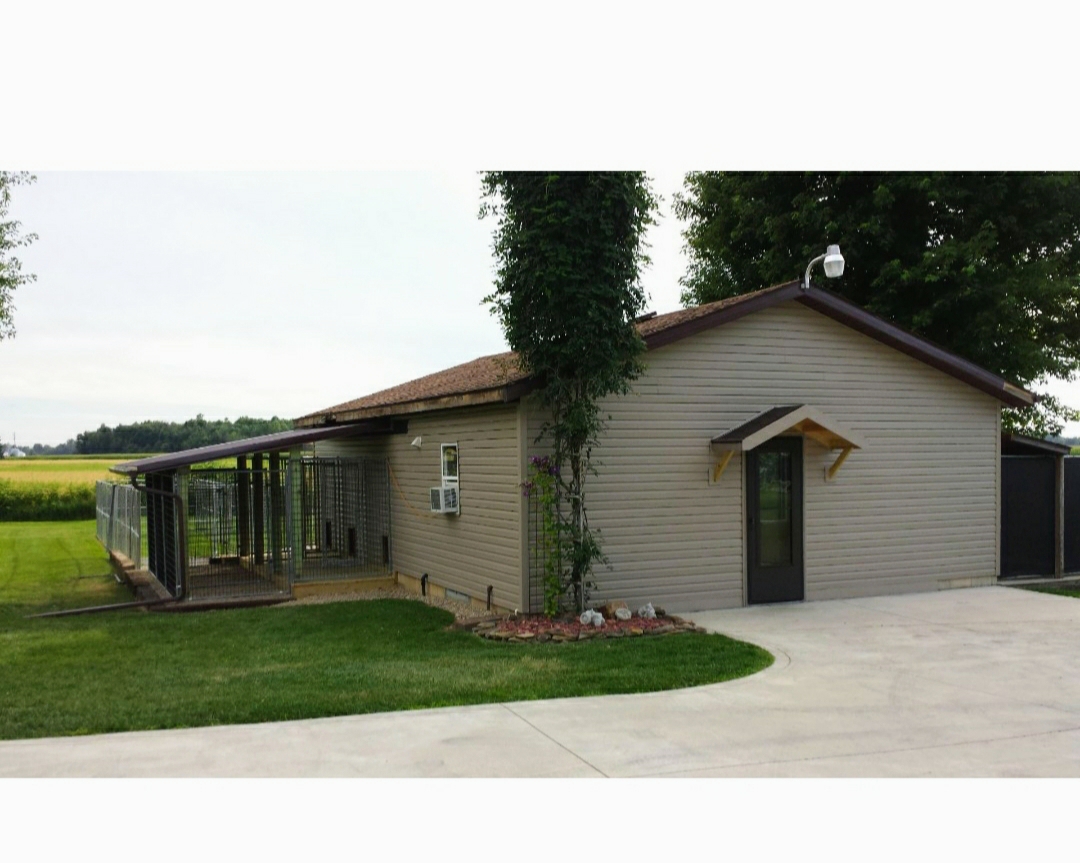 Petzone Kennels Crestline