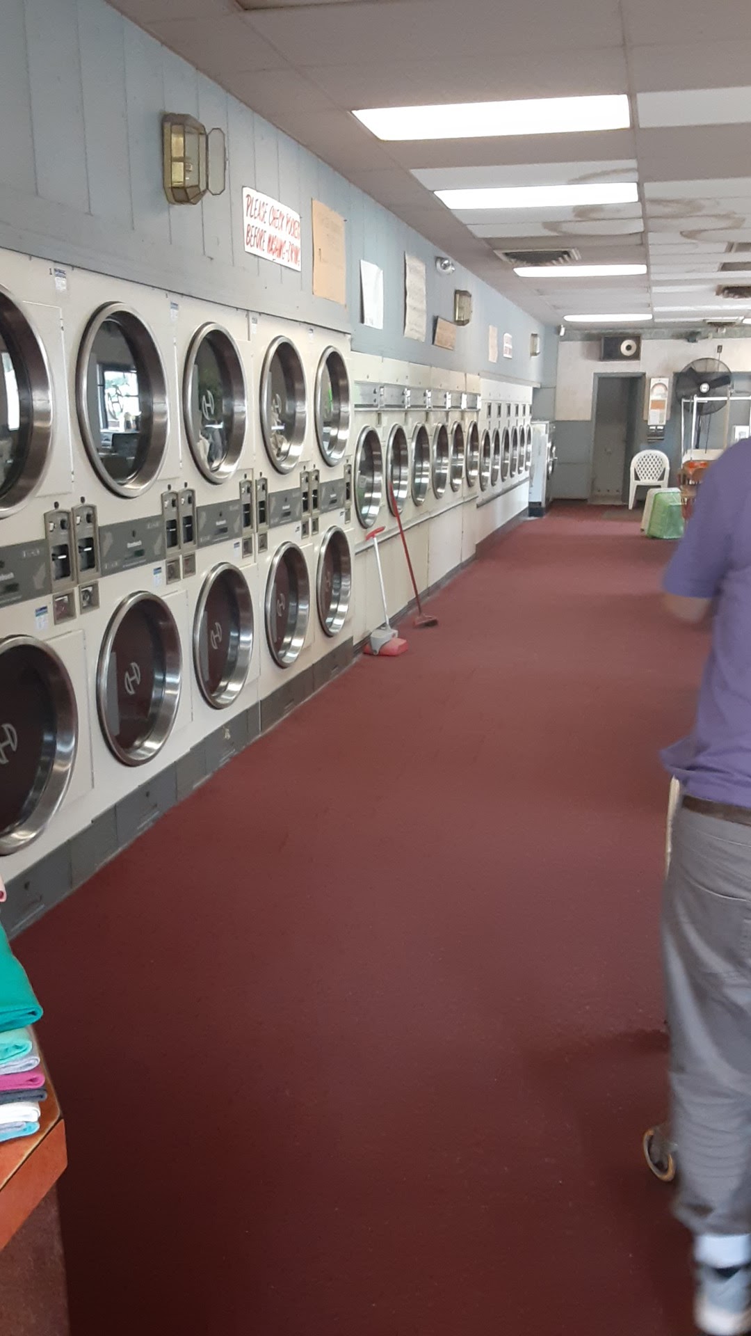 East Main Coin Laundry & Dry Cleaning