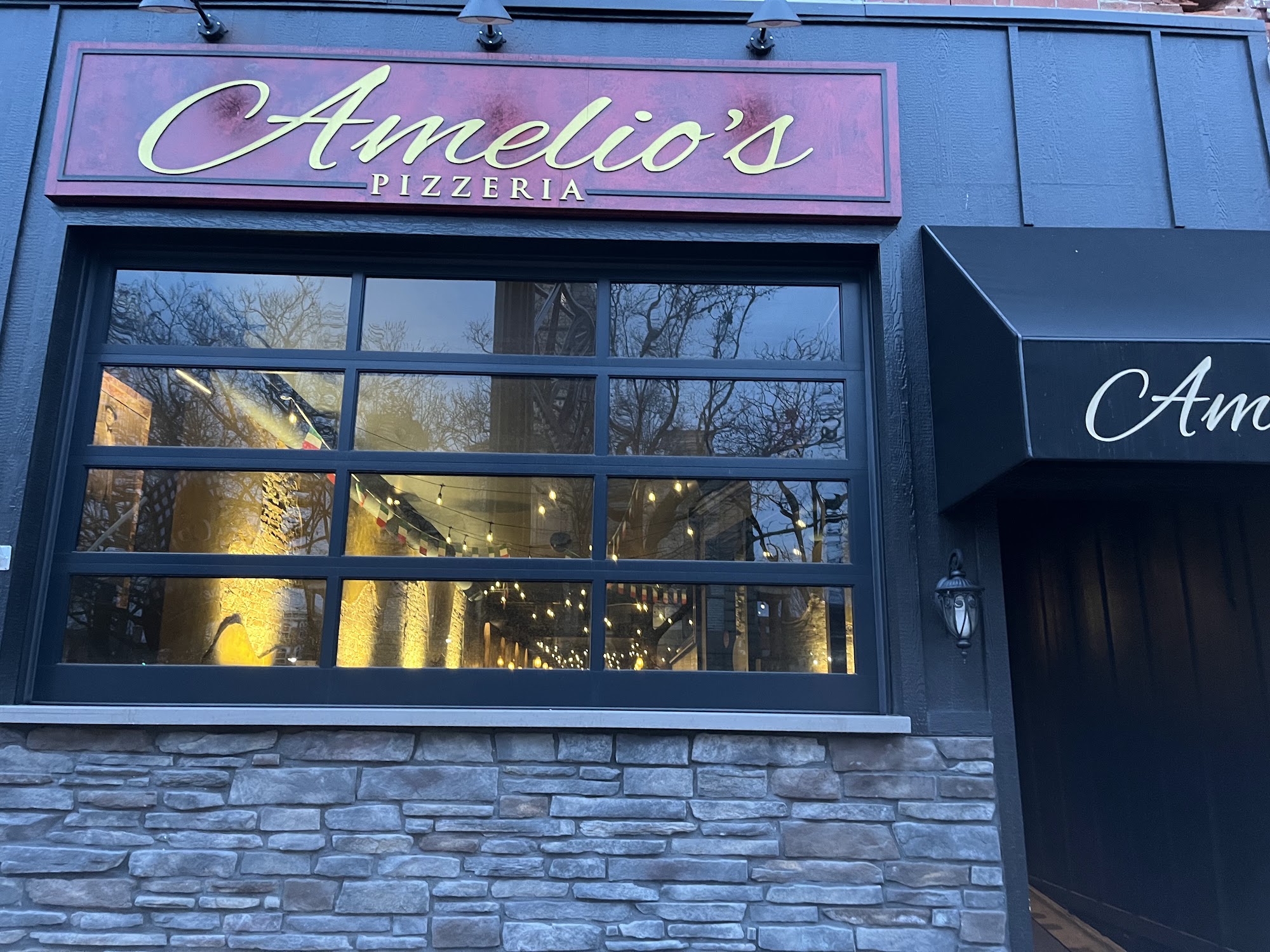 Amelio's Pizzeria