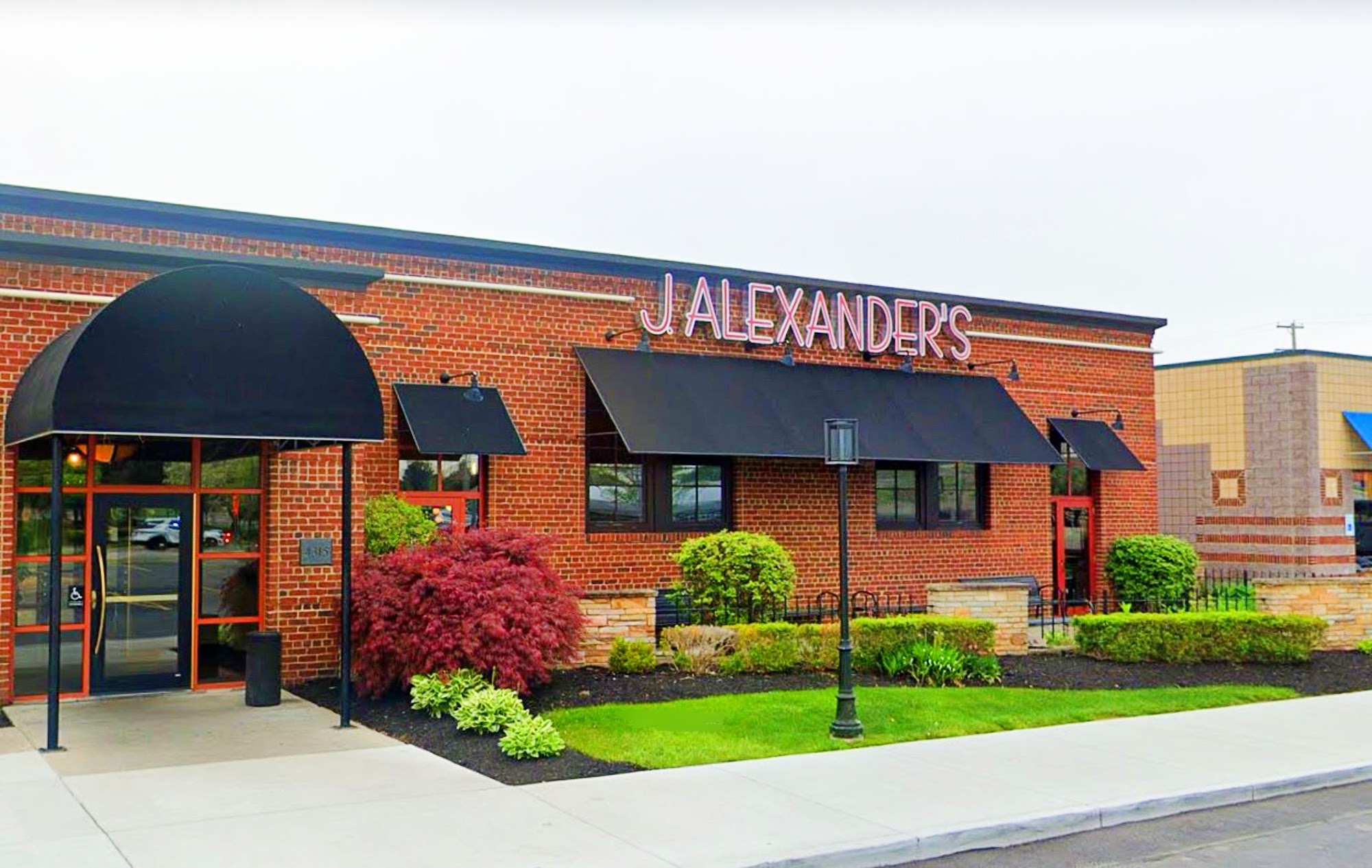 J. Alexander's Restaurant