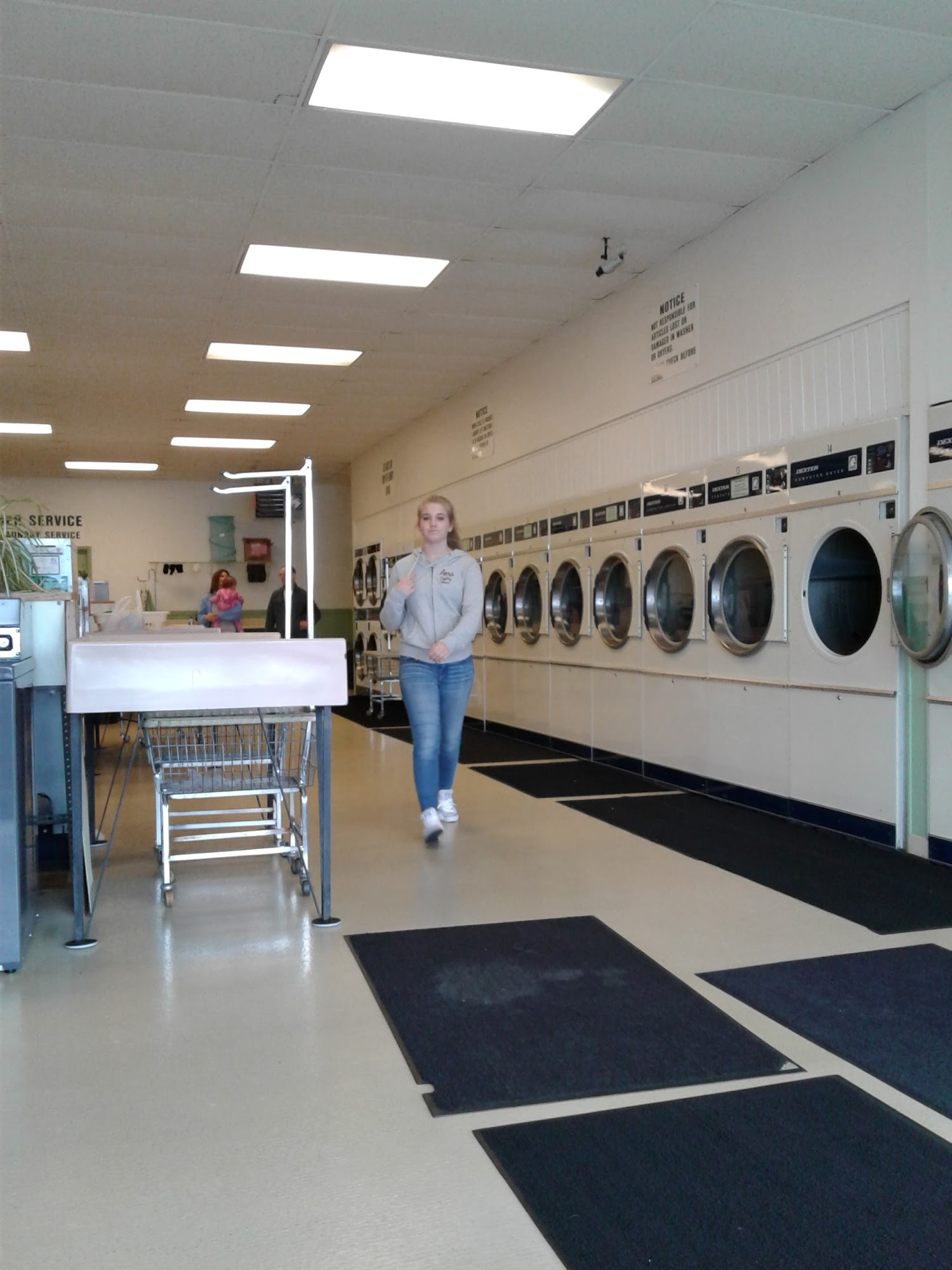 Laundry 30600 Drouillard Rd # E, Walbridge Ohio 43465
