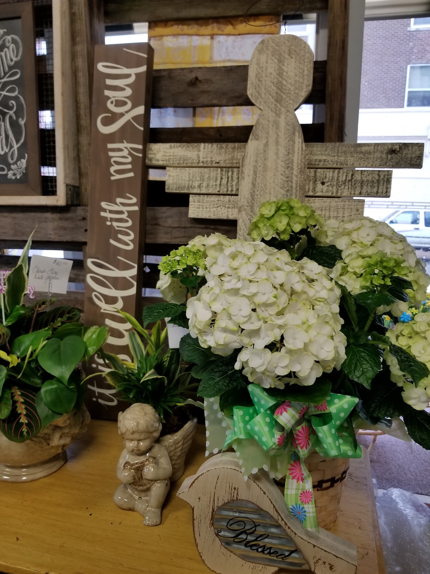 Ann's Flowers & Gifts 101 N Main St, Miami Oklahoma 74354