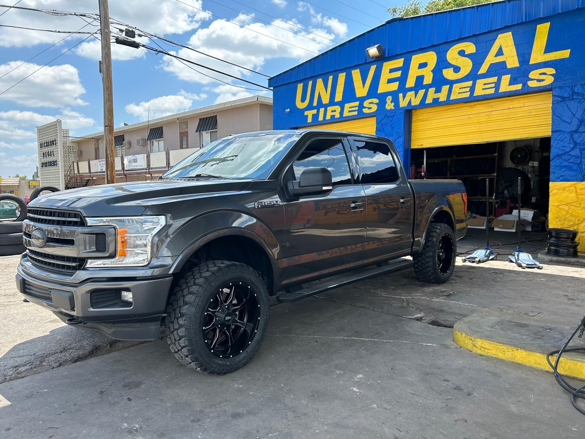 UNIVERSAL TIRES & WHEELS 2418 SW 59th St, Oklahoma City OK 73119
