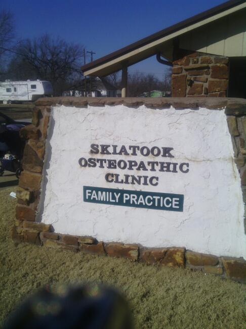 Skiatook Osteopathic Clinic: Subera Layne E DO, FACOFP, Wolf, Rudolph J., DO, FACOFP dist 201 E 2nd St, Skiatook Oklahoma 74070