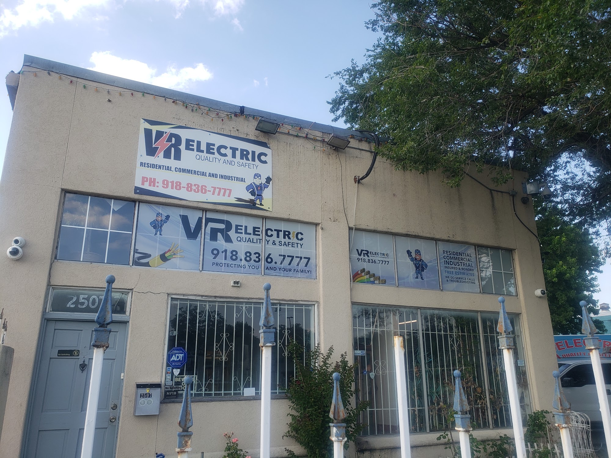 V R Electric