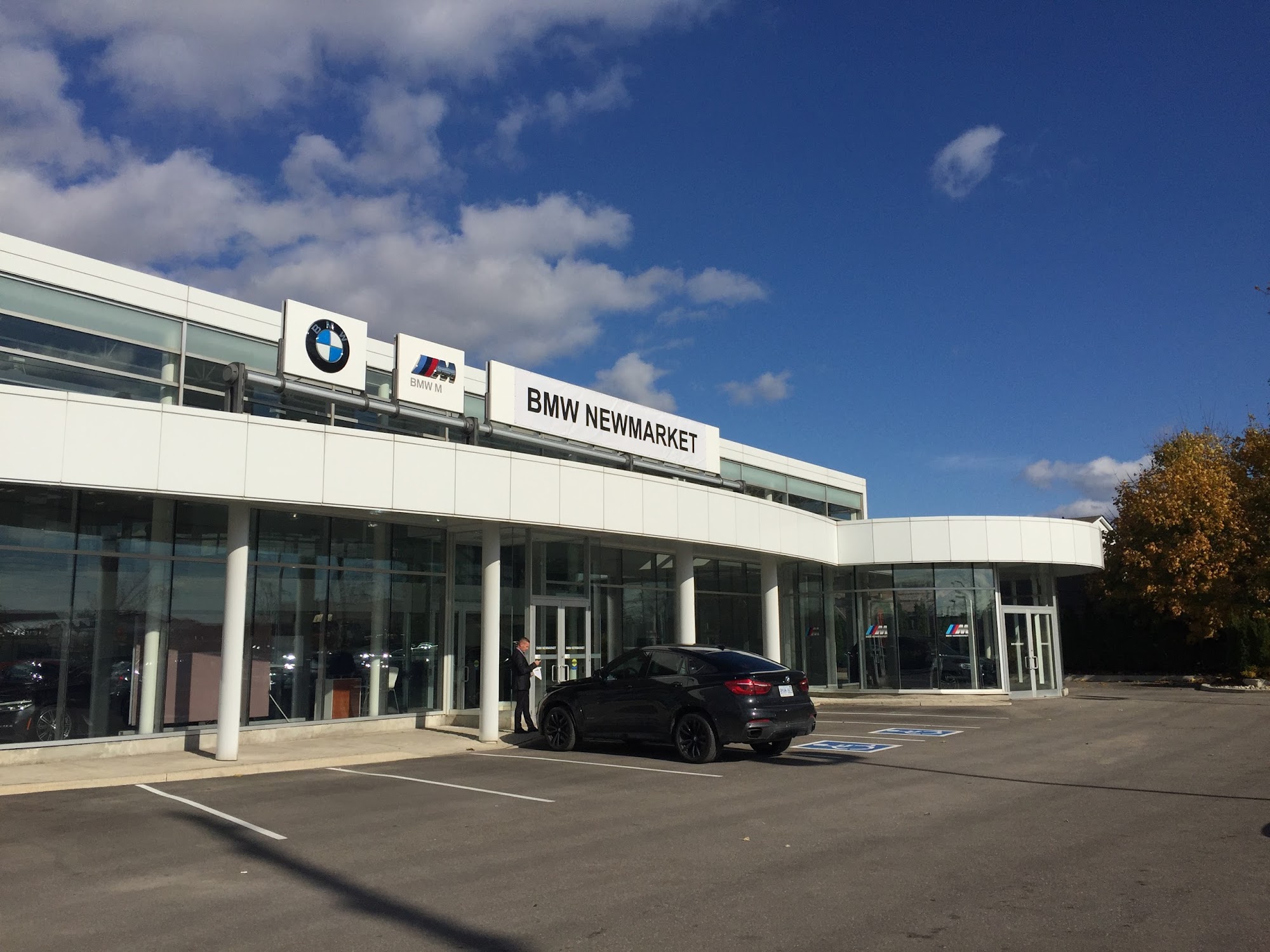 BMW AURORA - Aurora ON - Hours, Directions, Reviews - Loc8NearMe