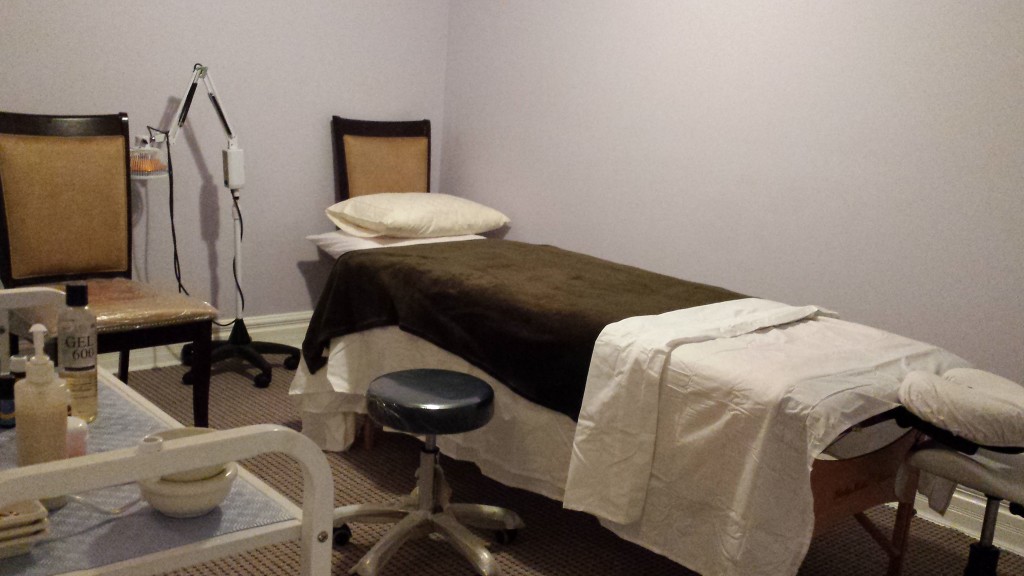 Essential Healing Touch 19430 Yonge St, East Gwillimbury Ontario L9N 1L7
