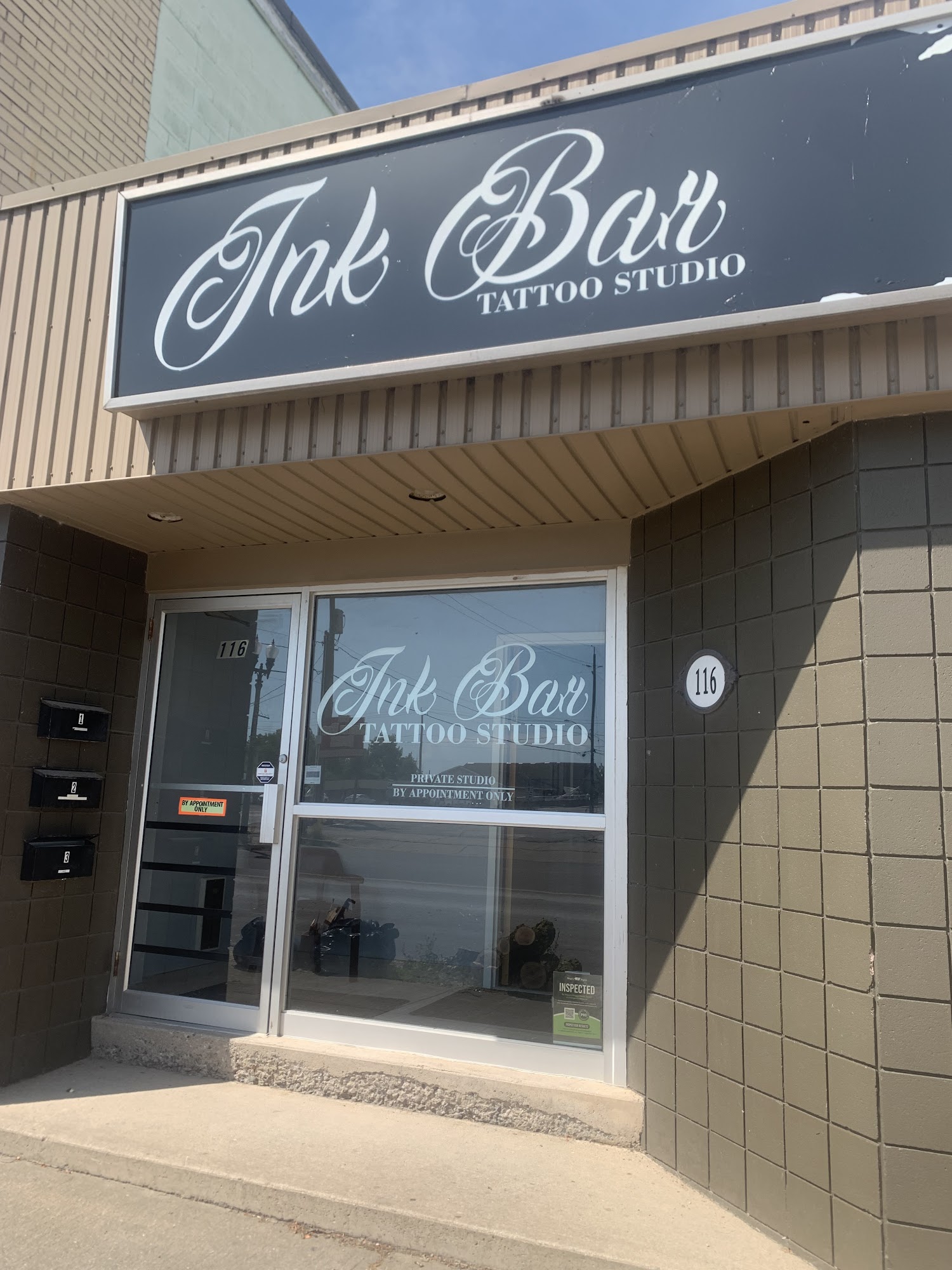 Ink Bar Tattoo Studio 116 Jarvis St, Fort Erie Ontario L2A 2S4