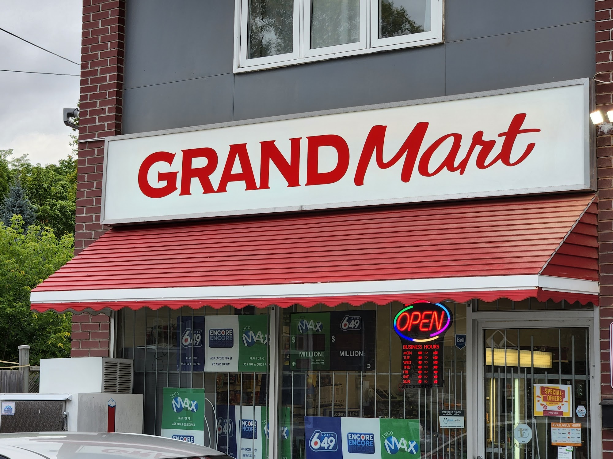 Grand Mart