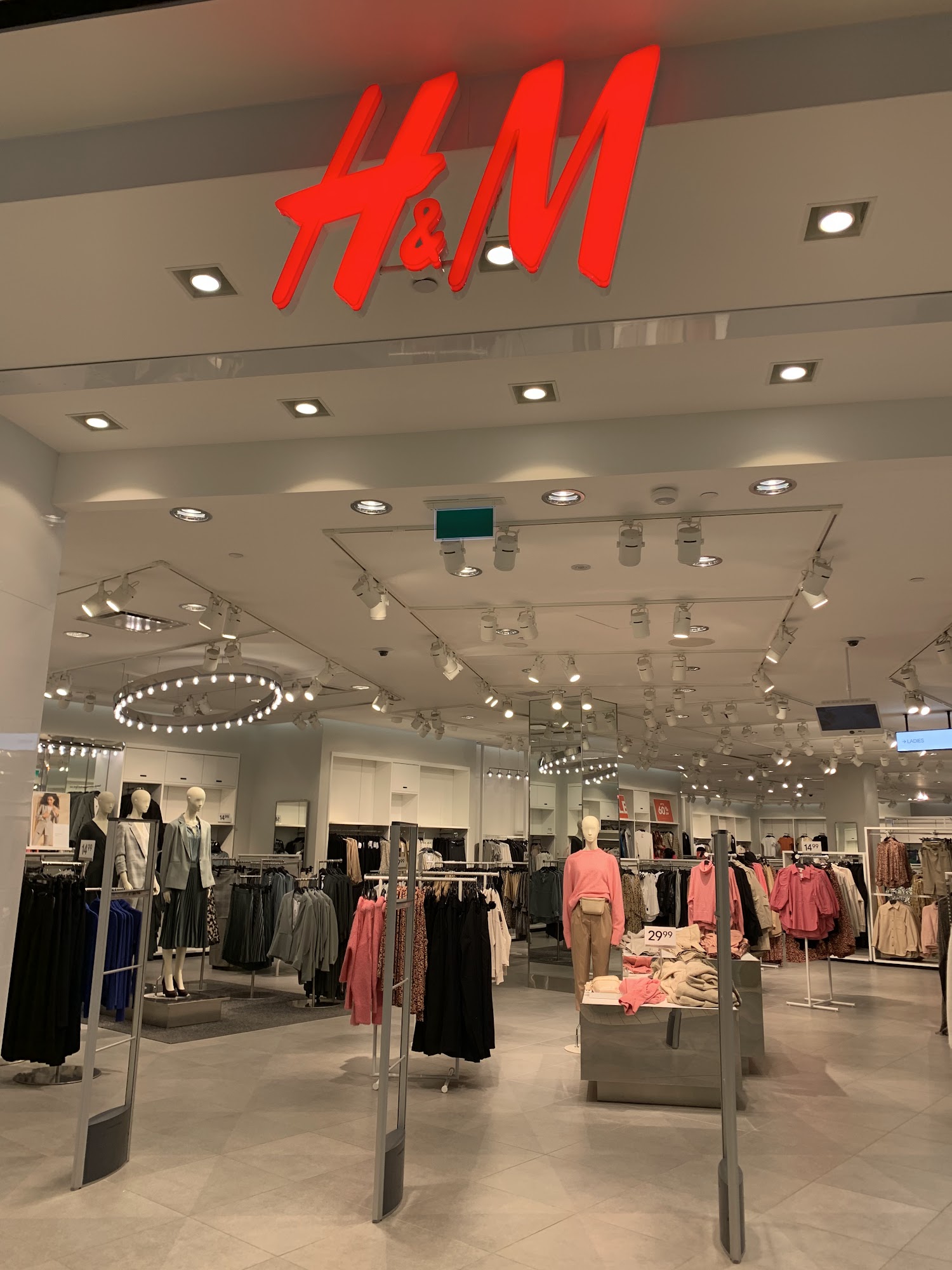 H&M