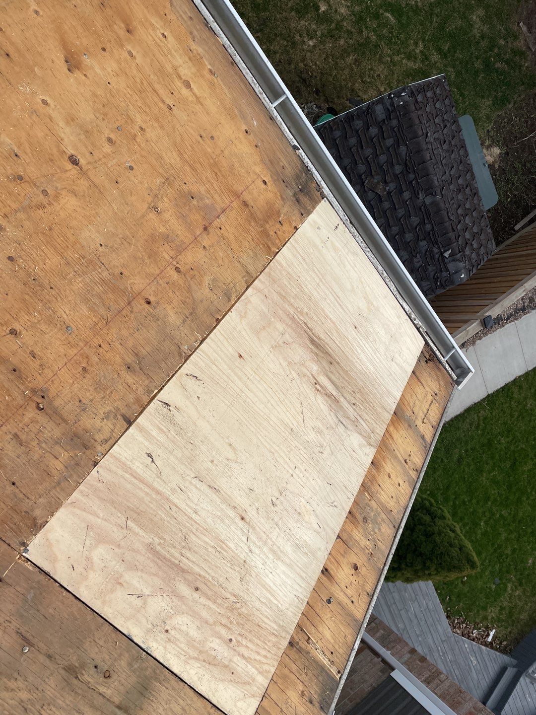 Real Blue Roofing Services Inc - Mississauga
