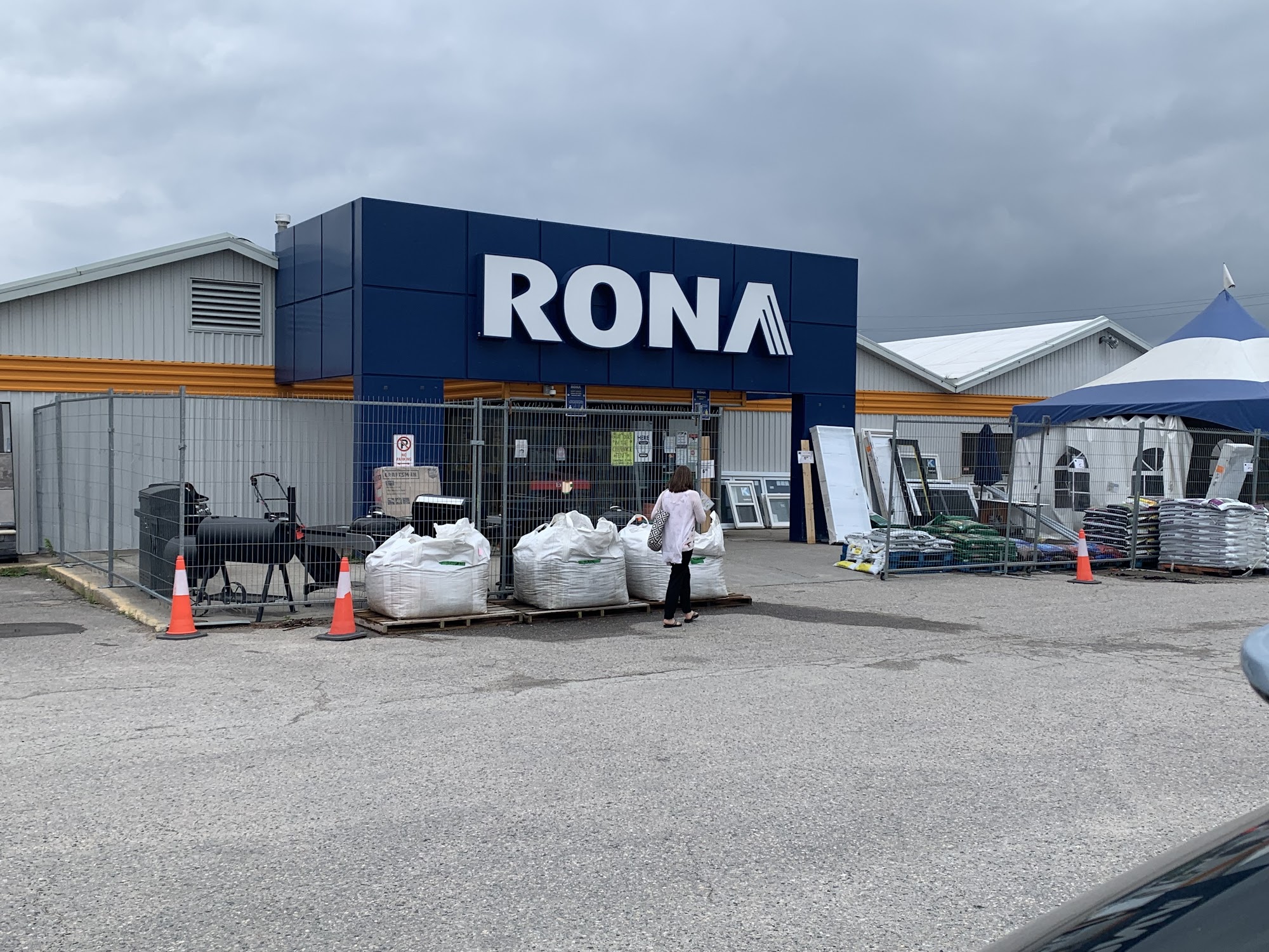 RONA Lakeview Builders Supplies