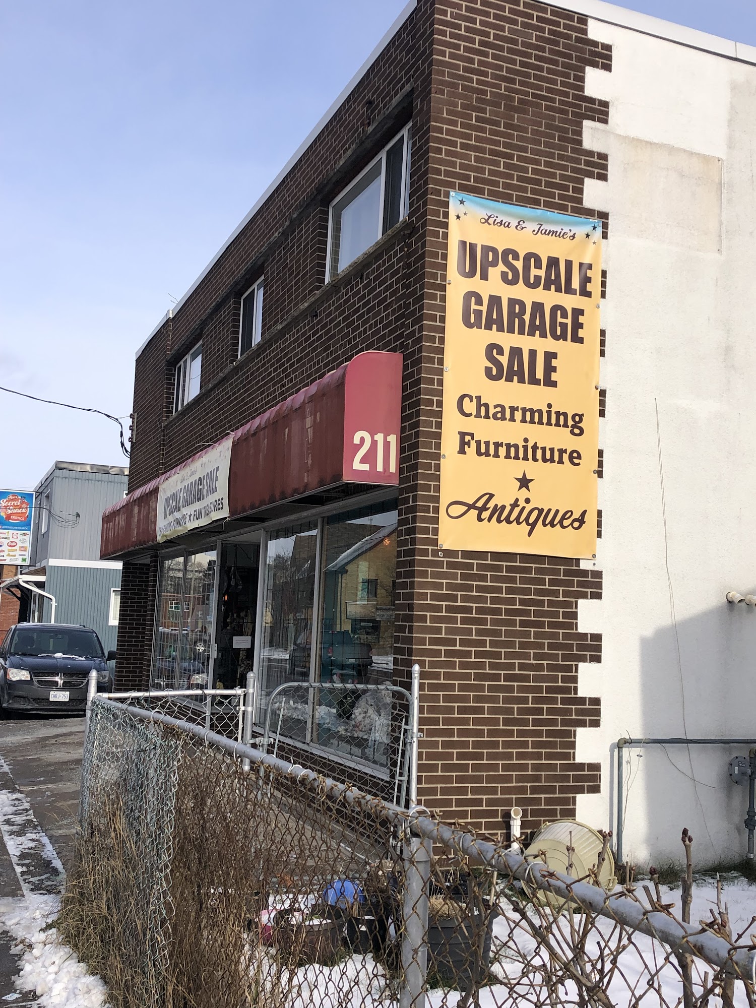 Lisa’s Upscale Garage Sale