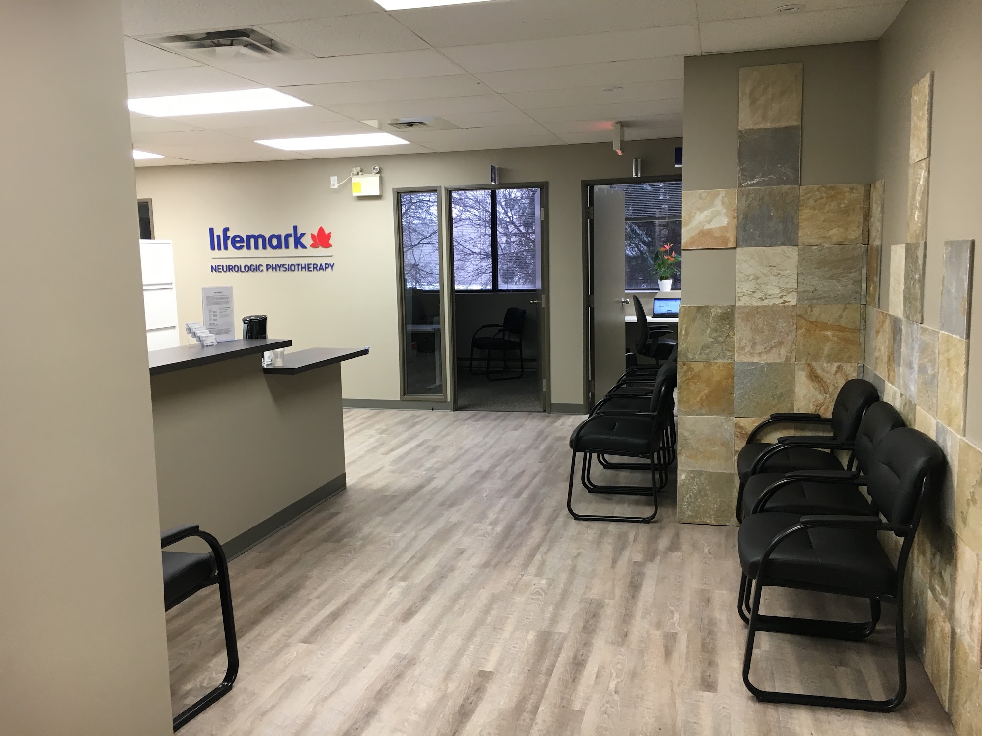 Lifemark Neurologic Physiotherapy St-Laurent