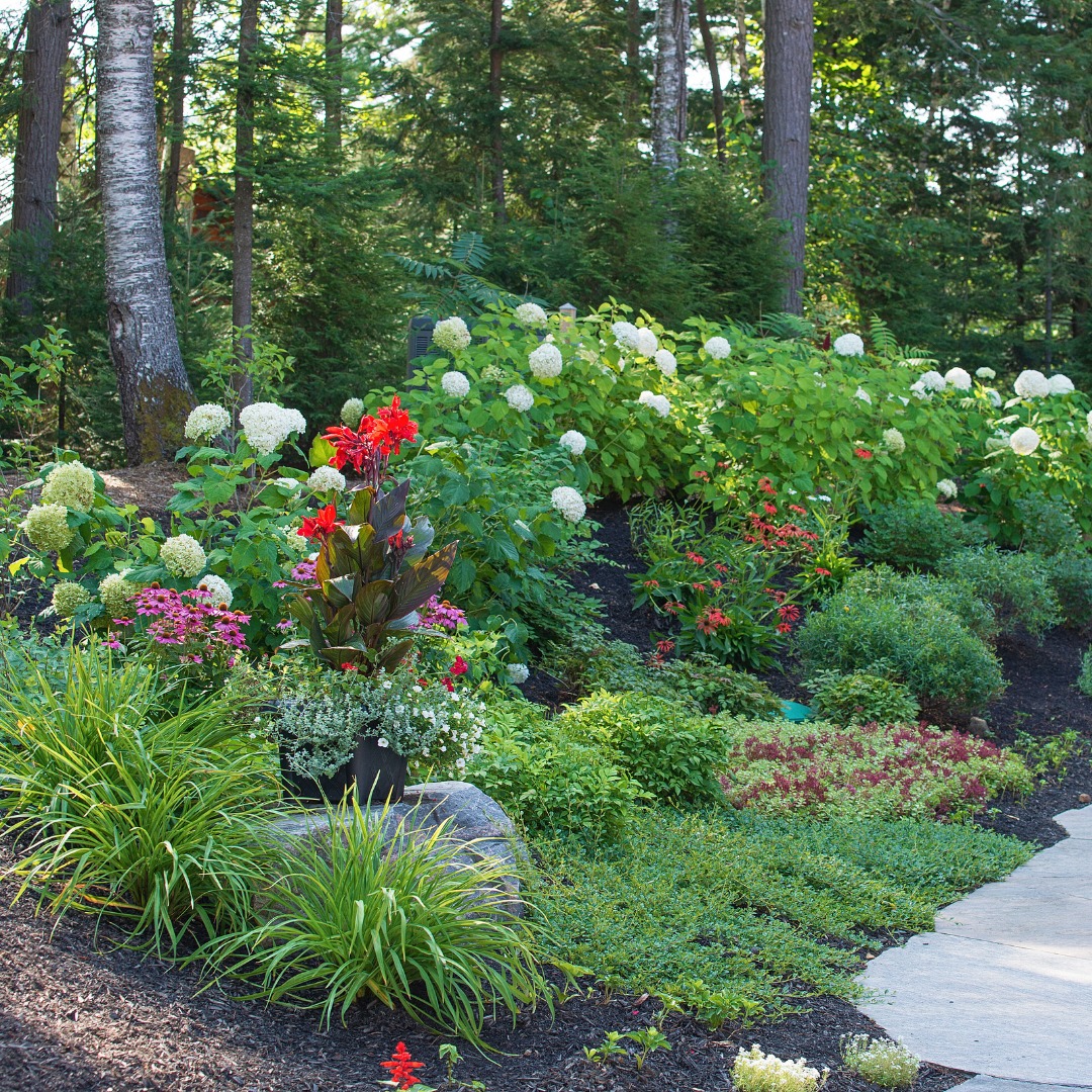 Mike's Landscaping and Property Maintenance 15 Bickley Country Dr, Huntsville Ontario P1H 1Y4