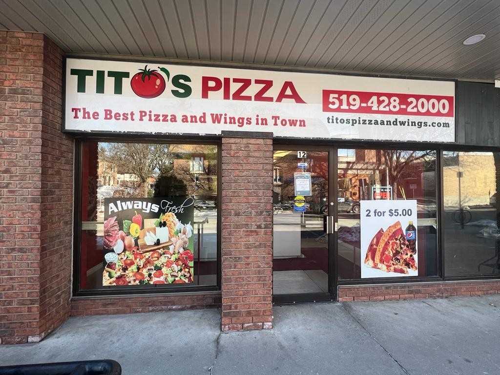 Tito's pizza Simcoe