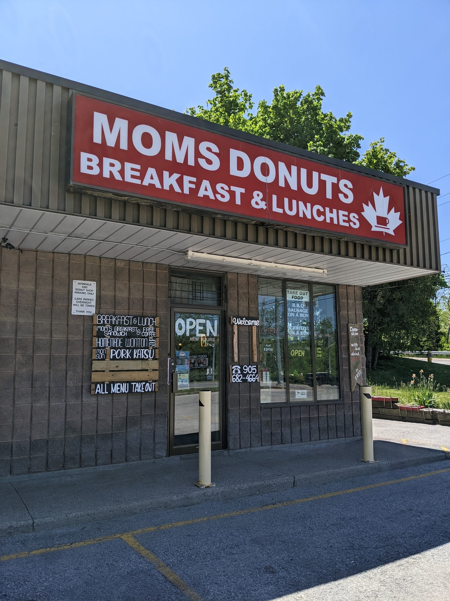 Mom's Donuts