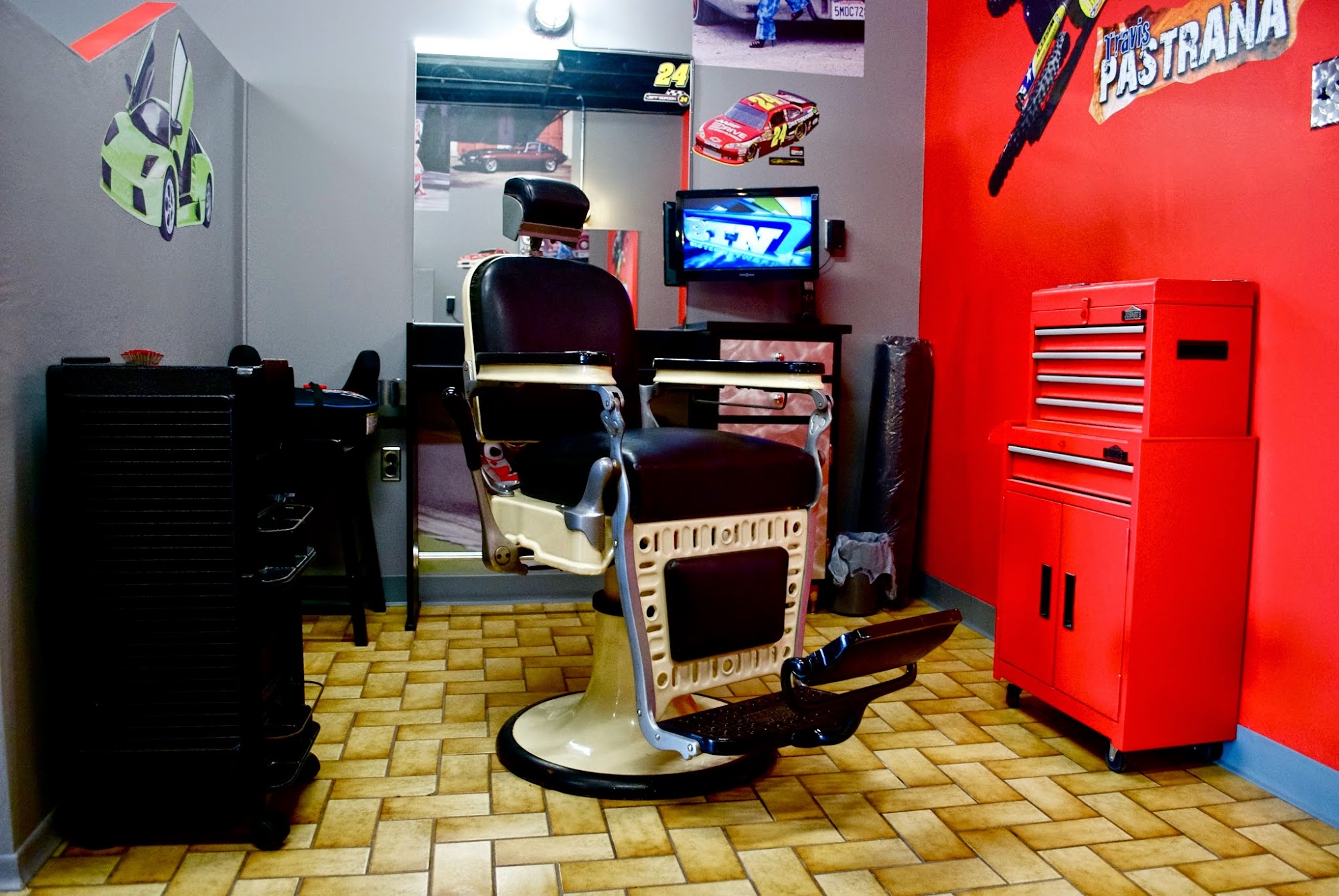 Tootzie's Tune-Up, Hair & Maintenance