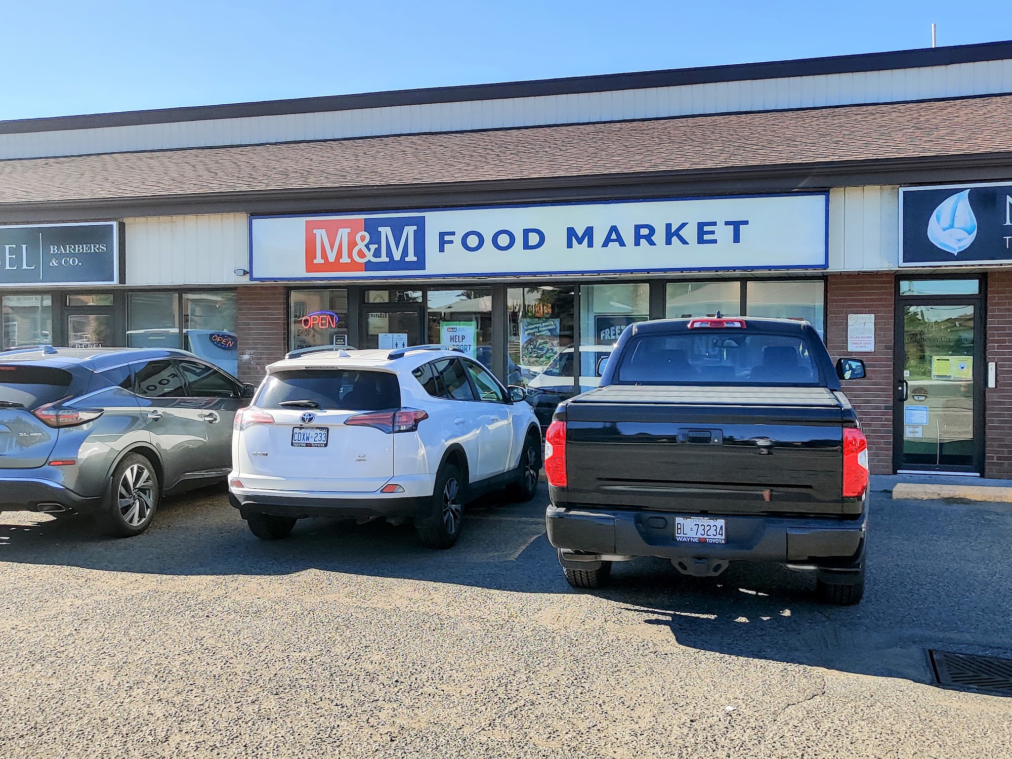 M&M Food Market