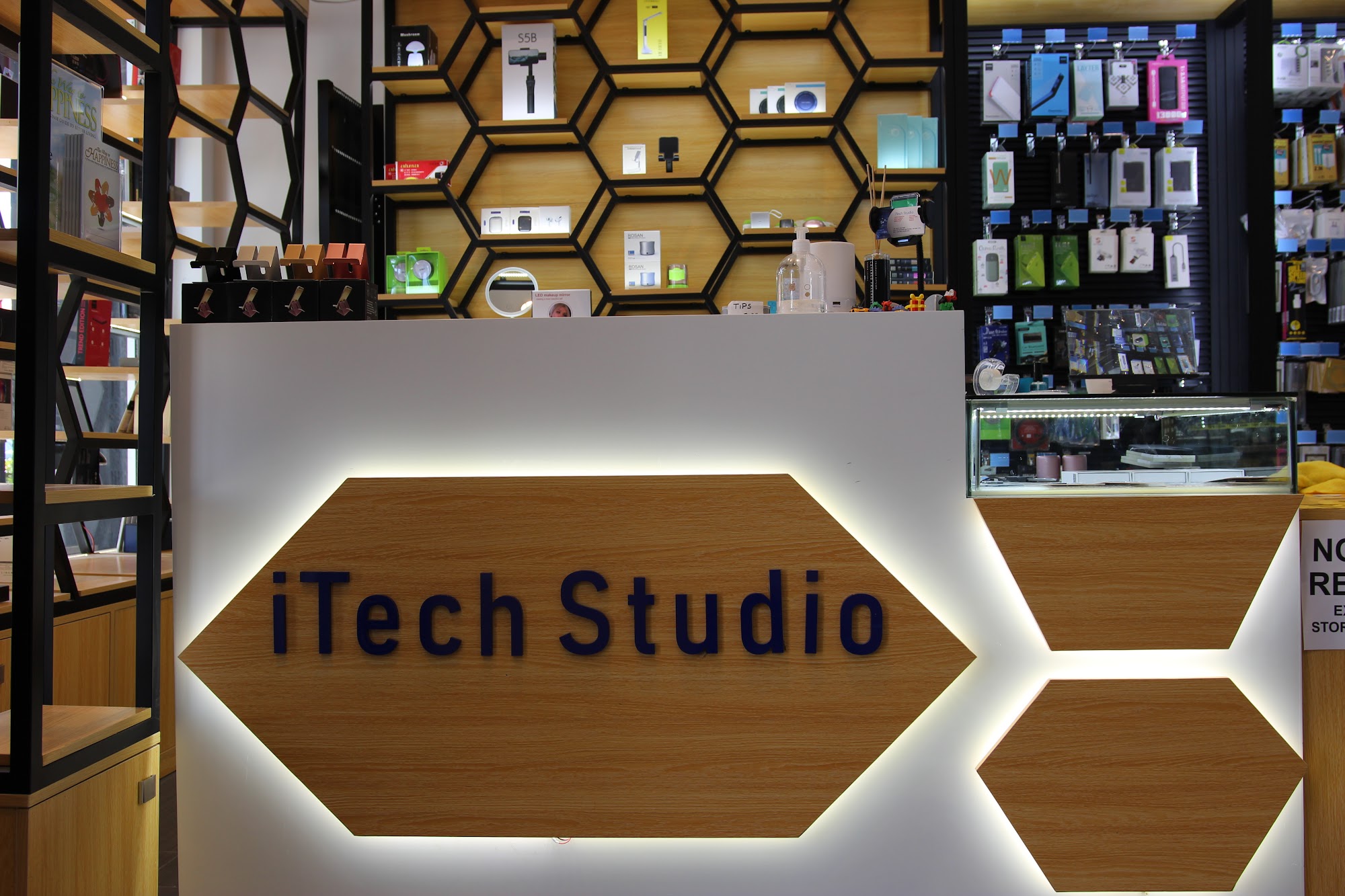 iTech Studio