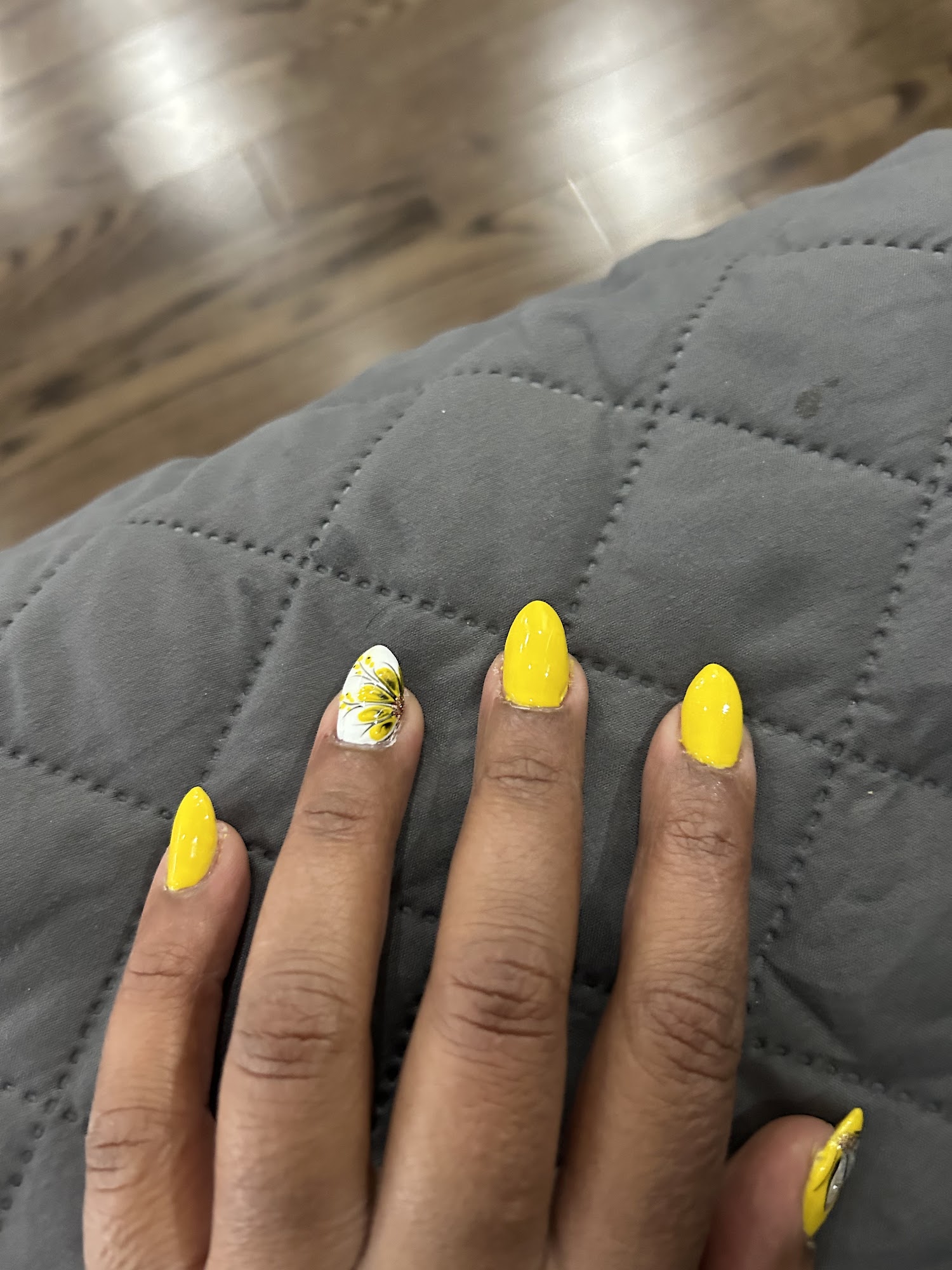 Sunshine Nails