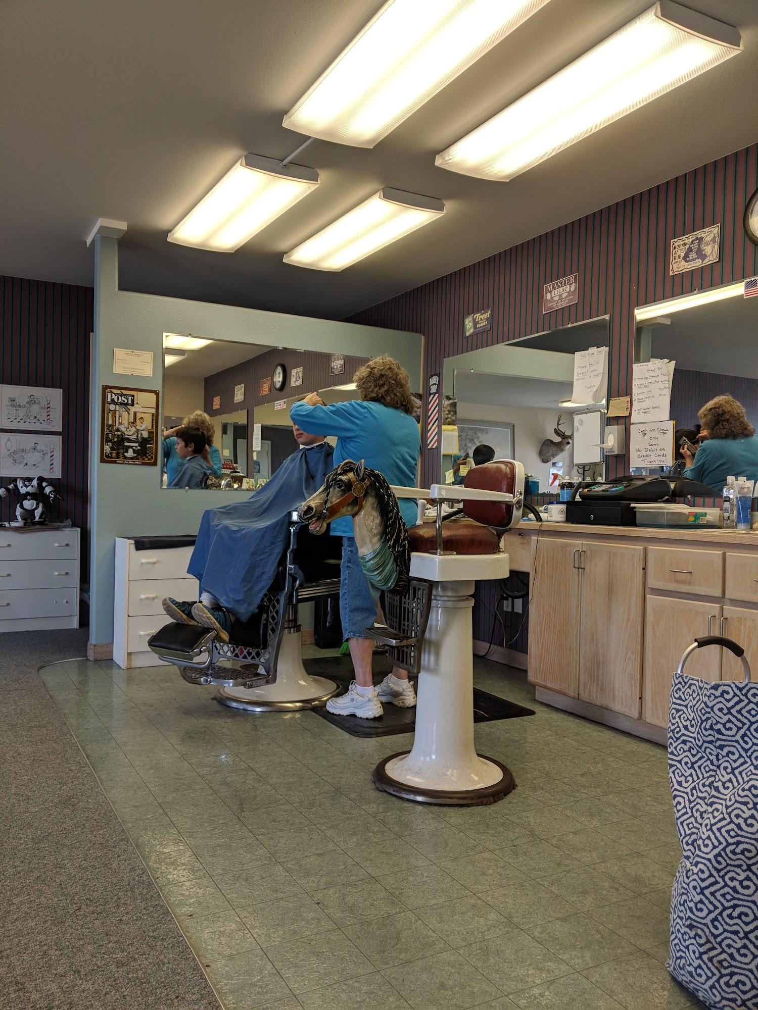 Gina's Barber Shop 354 Pacific Ave, Brookings Oregon 97415