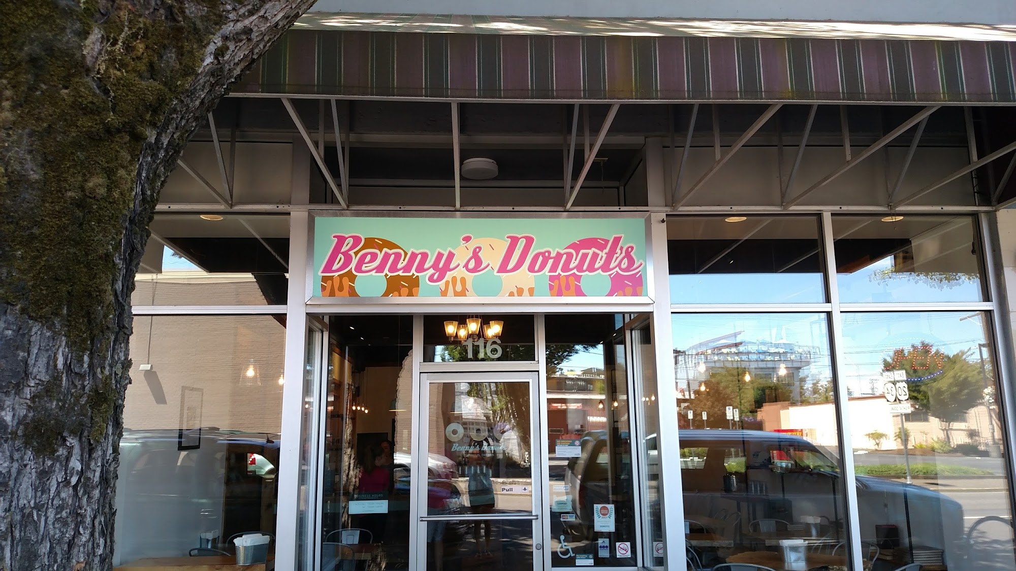 Benny's Donuts