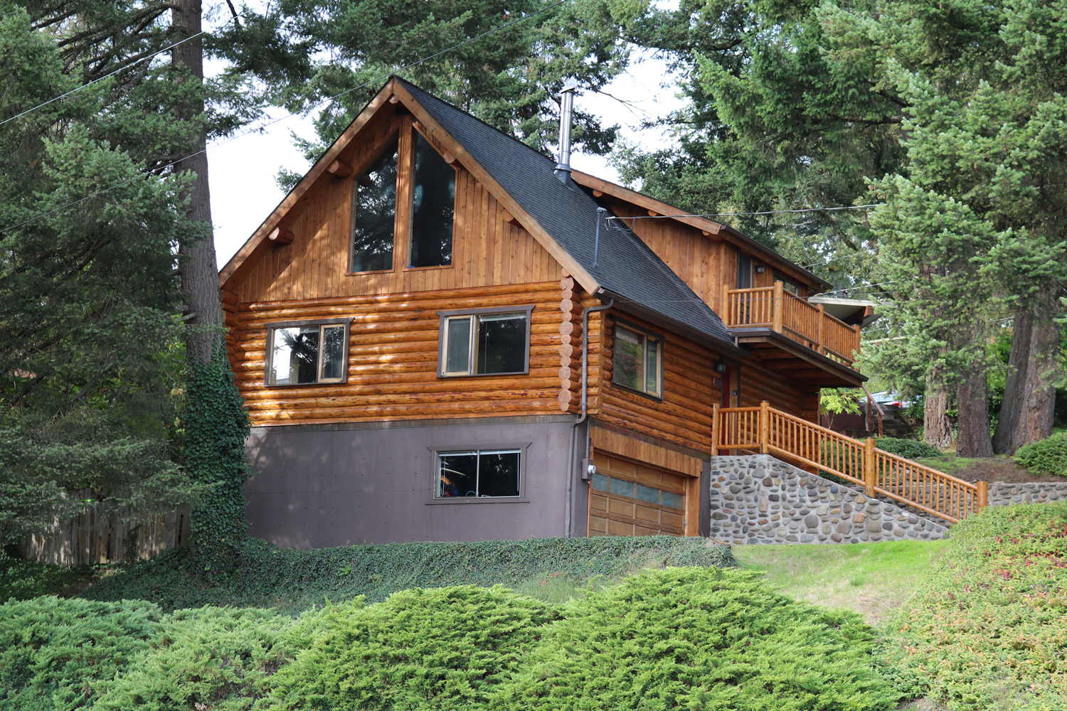 Oregon Log Home Repair By Restoration Solutions LLC 504 S 8th St, Cottage Grove Oregon 97424