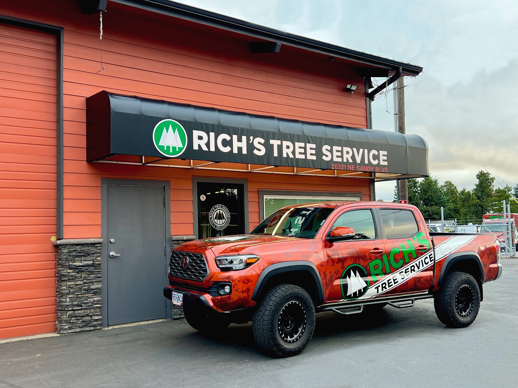 Rich's Tree Service, Inc RICH"S TREE SERVICE, 20321 NE Sandy Blvd, Fairview Oregon 97024