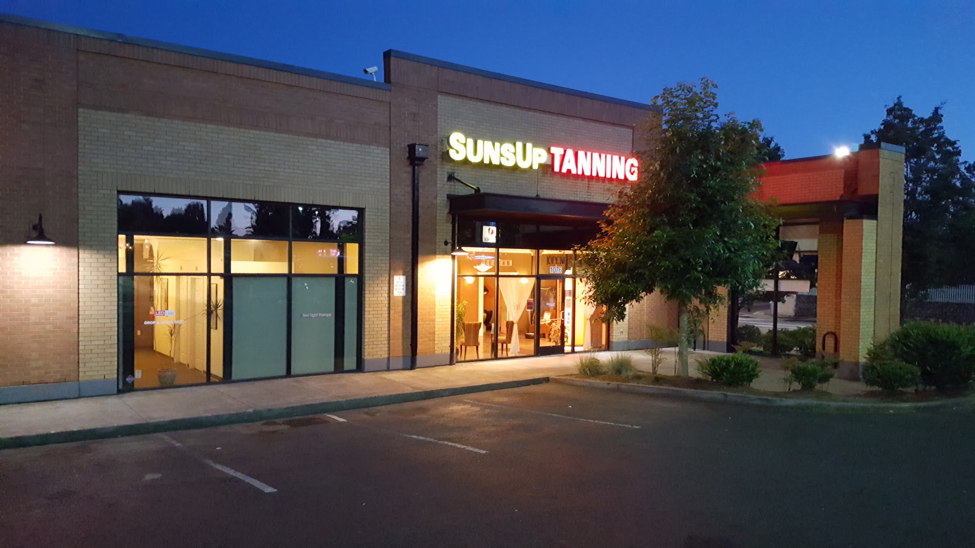 SunsUp Tan Wellness Spa Gresham