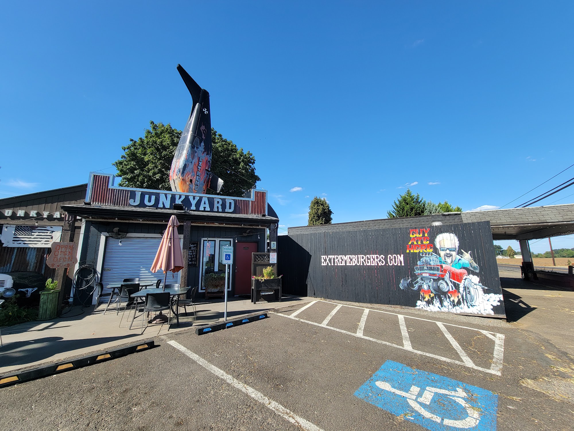 Junkyard Extreme Burgers and Brats