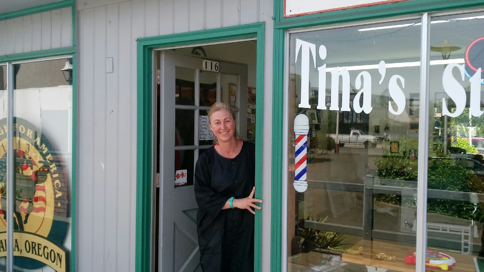 Tina's Barber Shop 116 Engle Ave, Molalla Oregon 97038