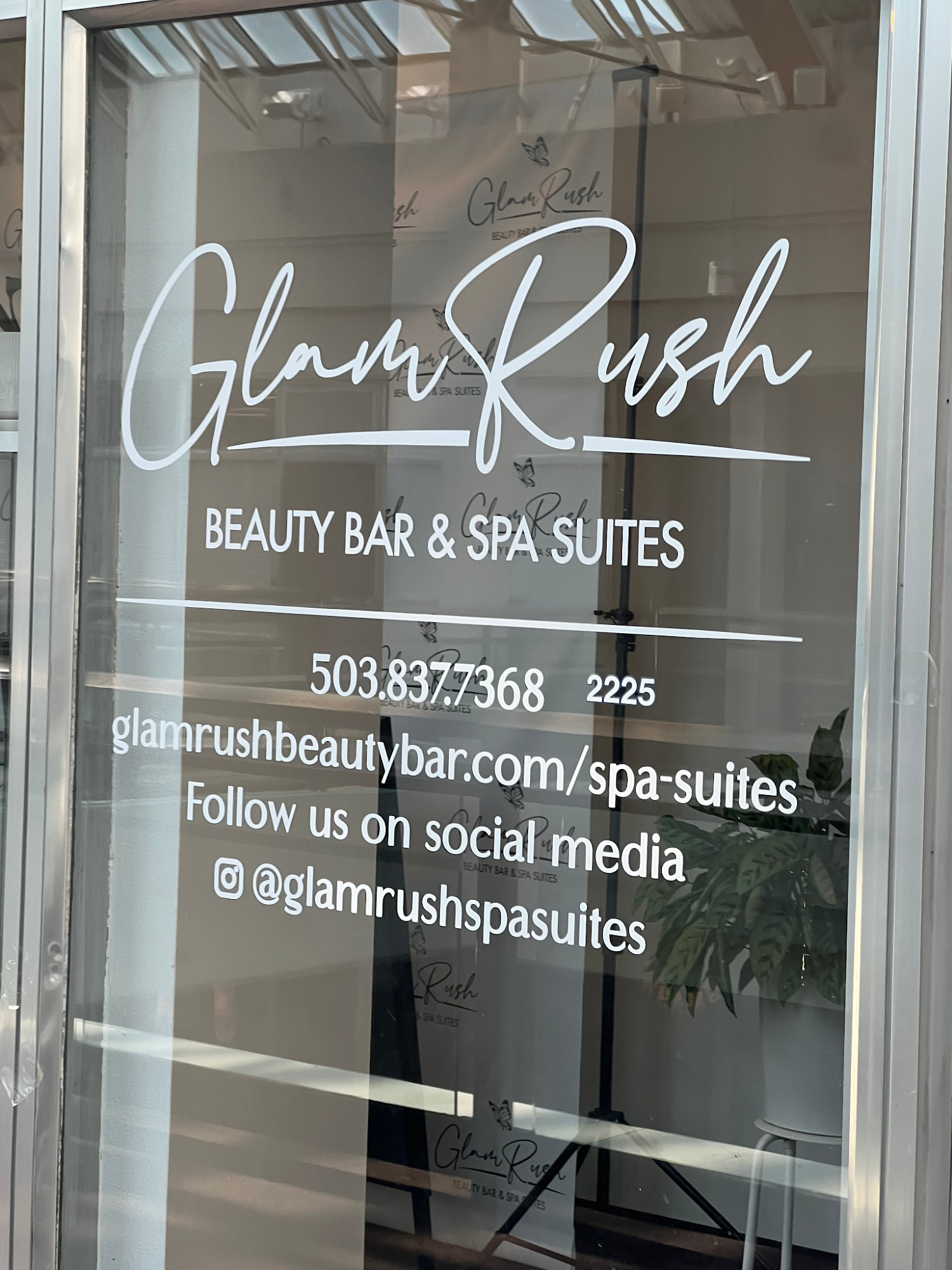 GlamRush Beauty Bar