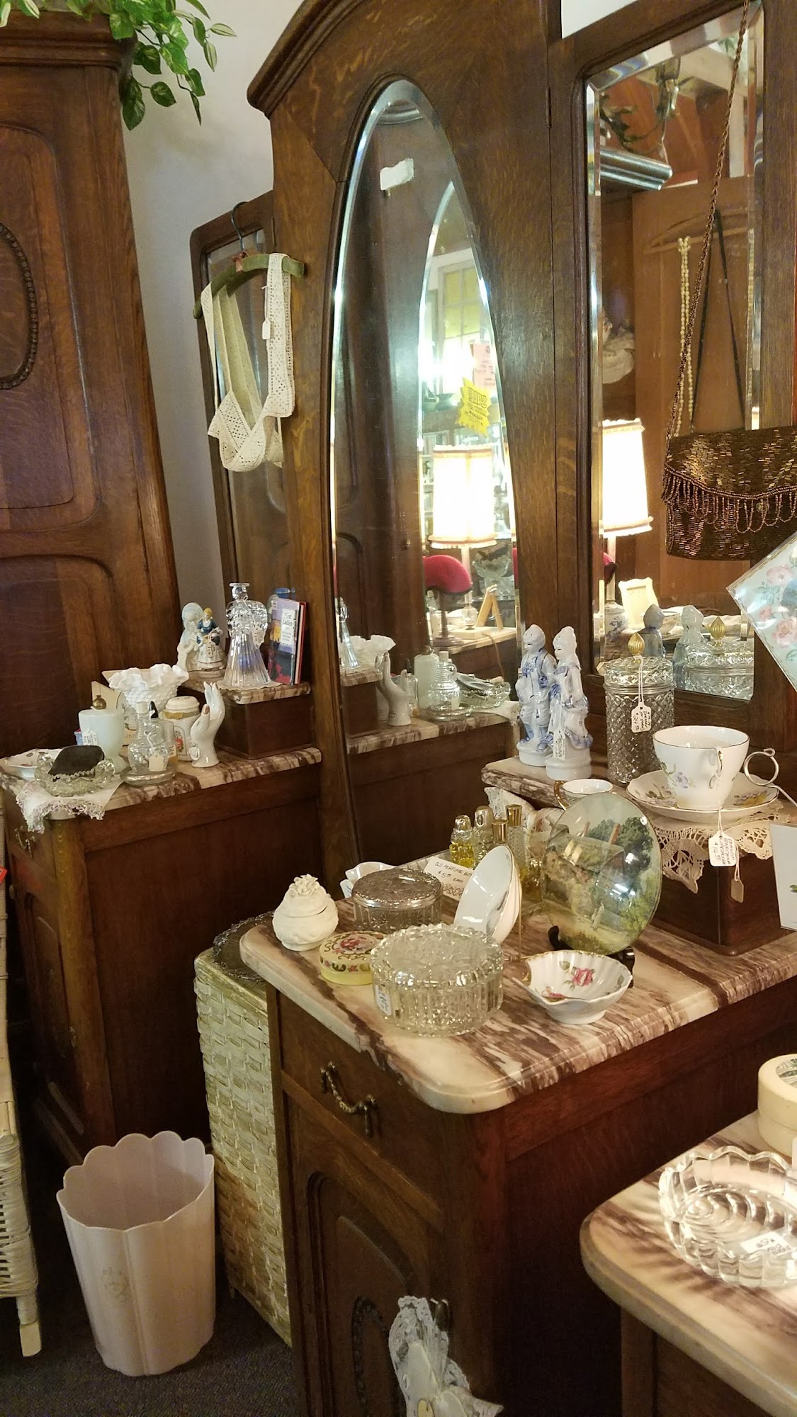 Cottage & Castle Antiques