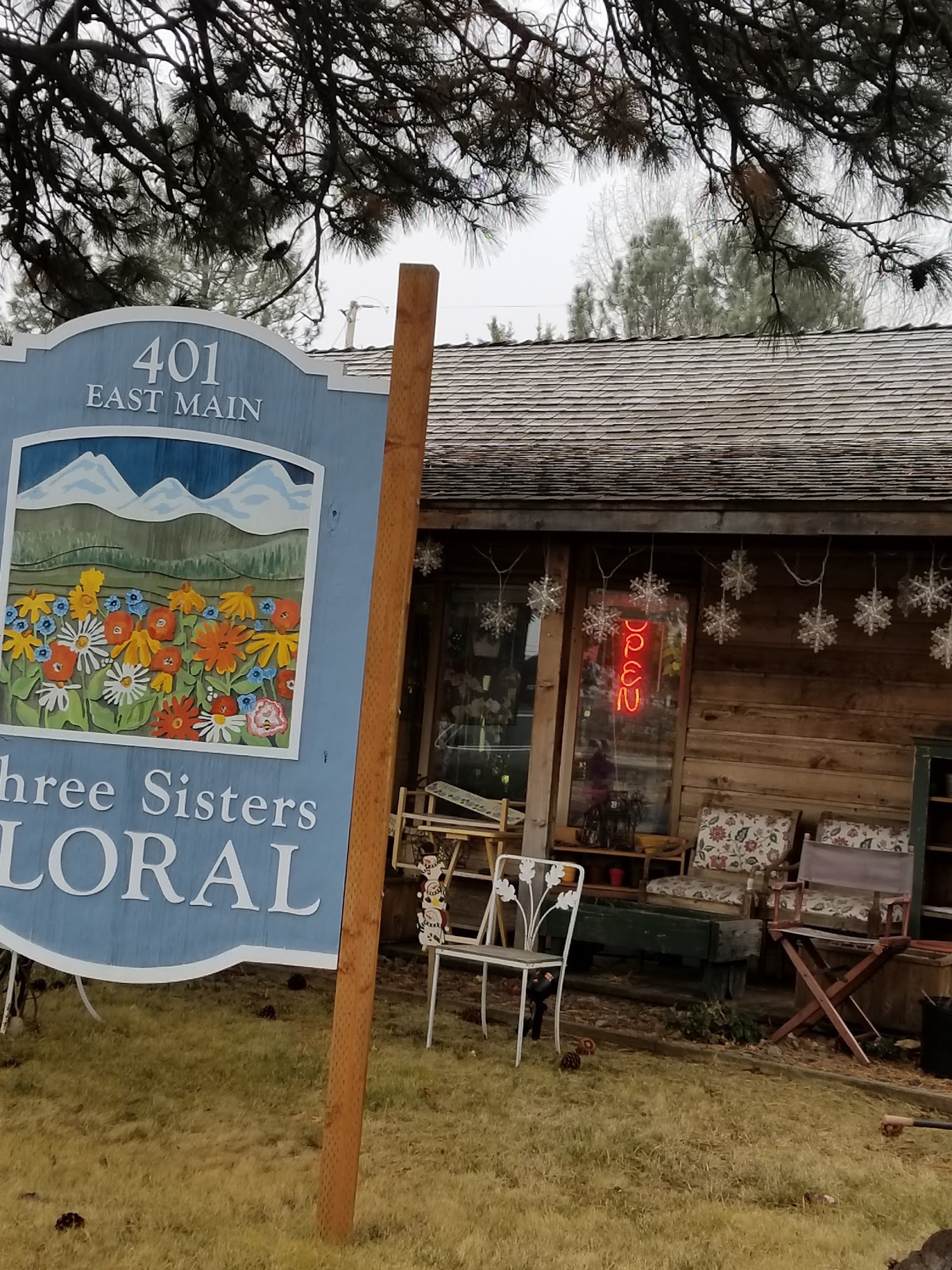 Three Sisters Floral 243 N Elm St, Sisters Oregon 97759