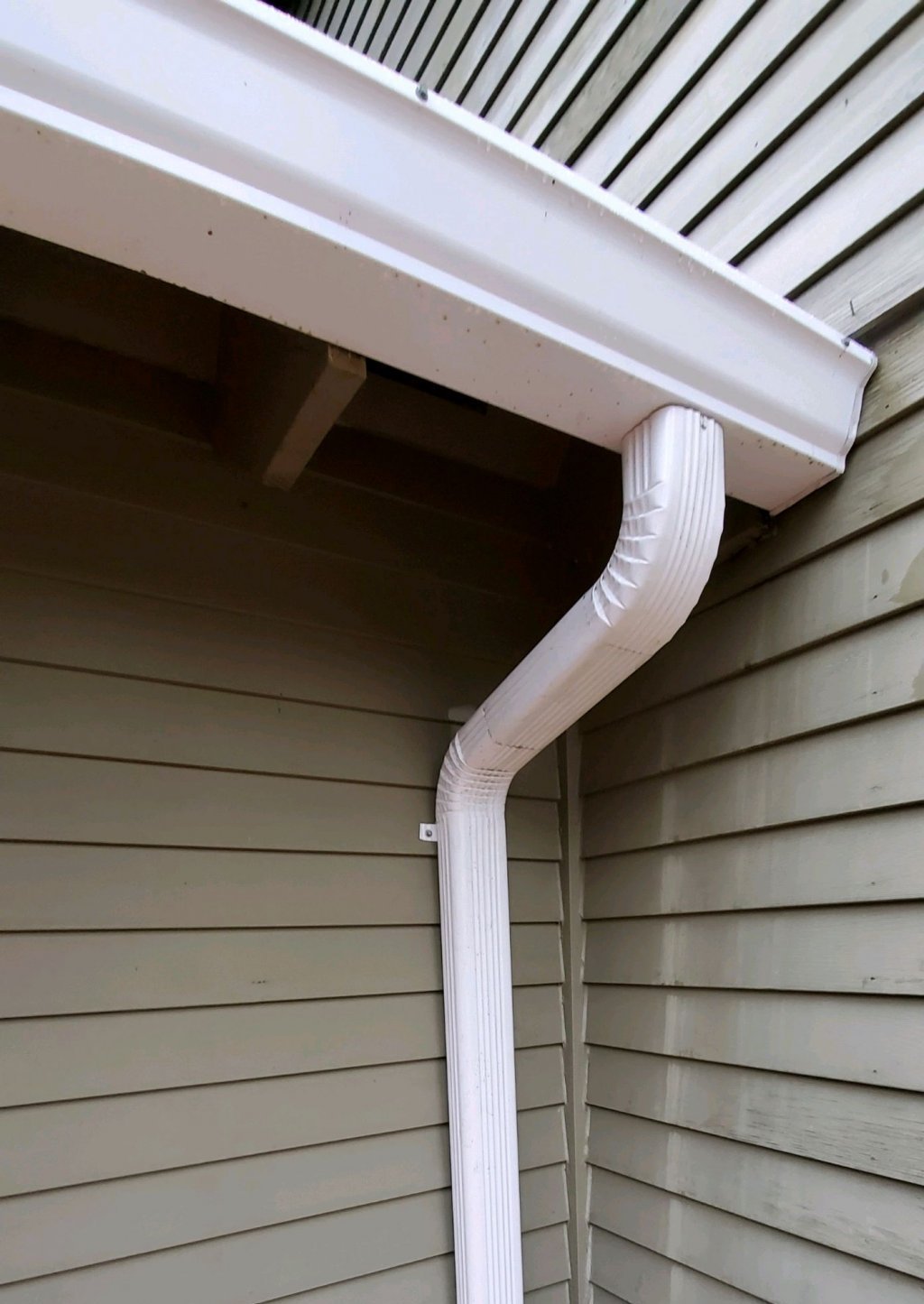 American Gutter Service 2091 S 1st St, St Helens Oregon 97051