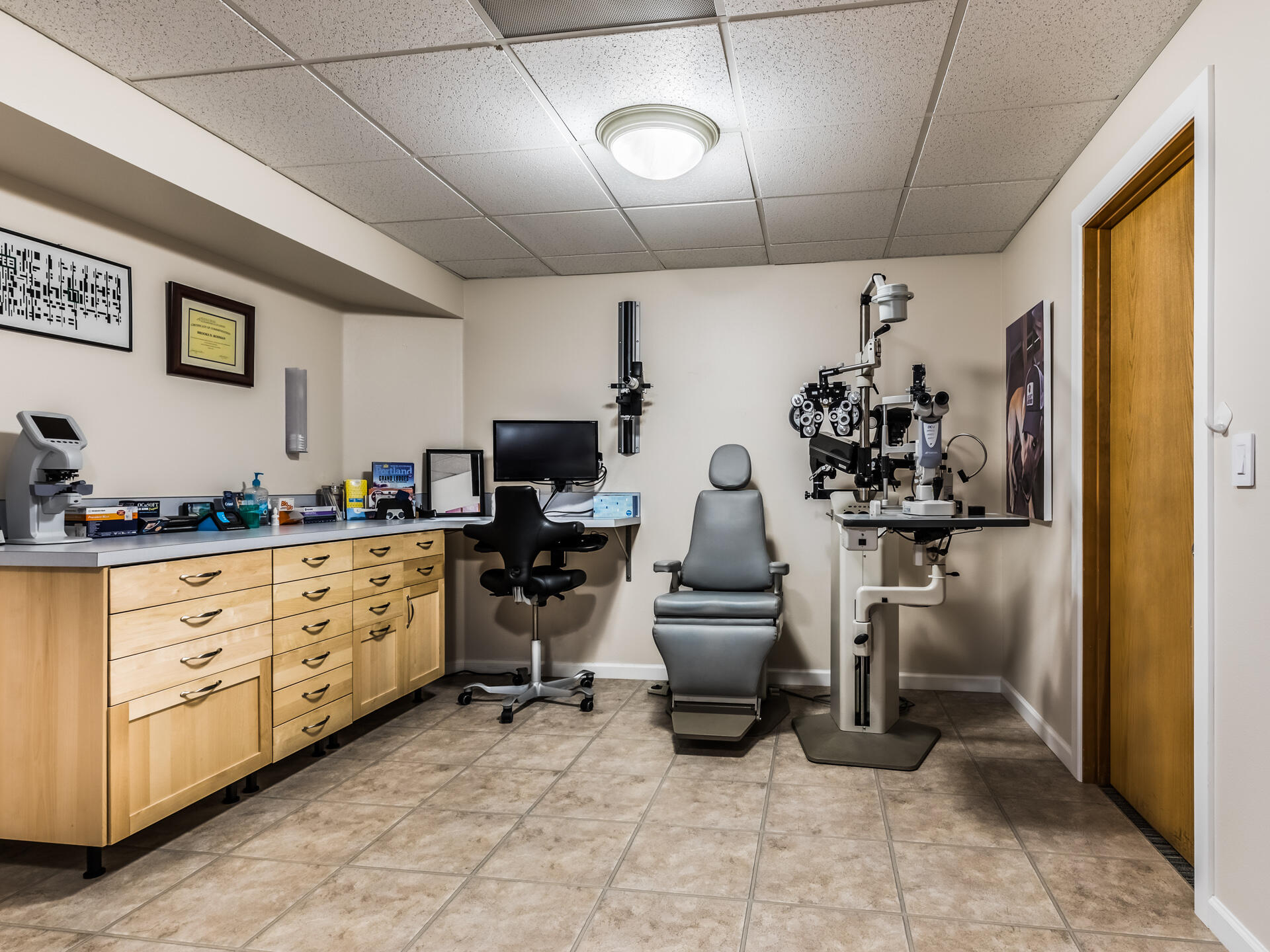 St. Helens Eyecare Specialists 2020 Columbia Blvd, St Helens Oregon 97051