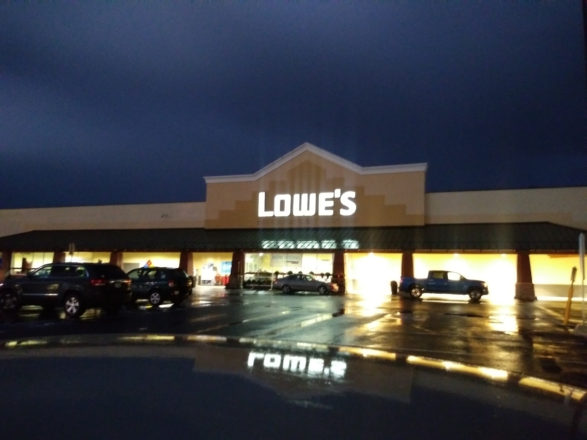 Lowe's Garden Center