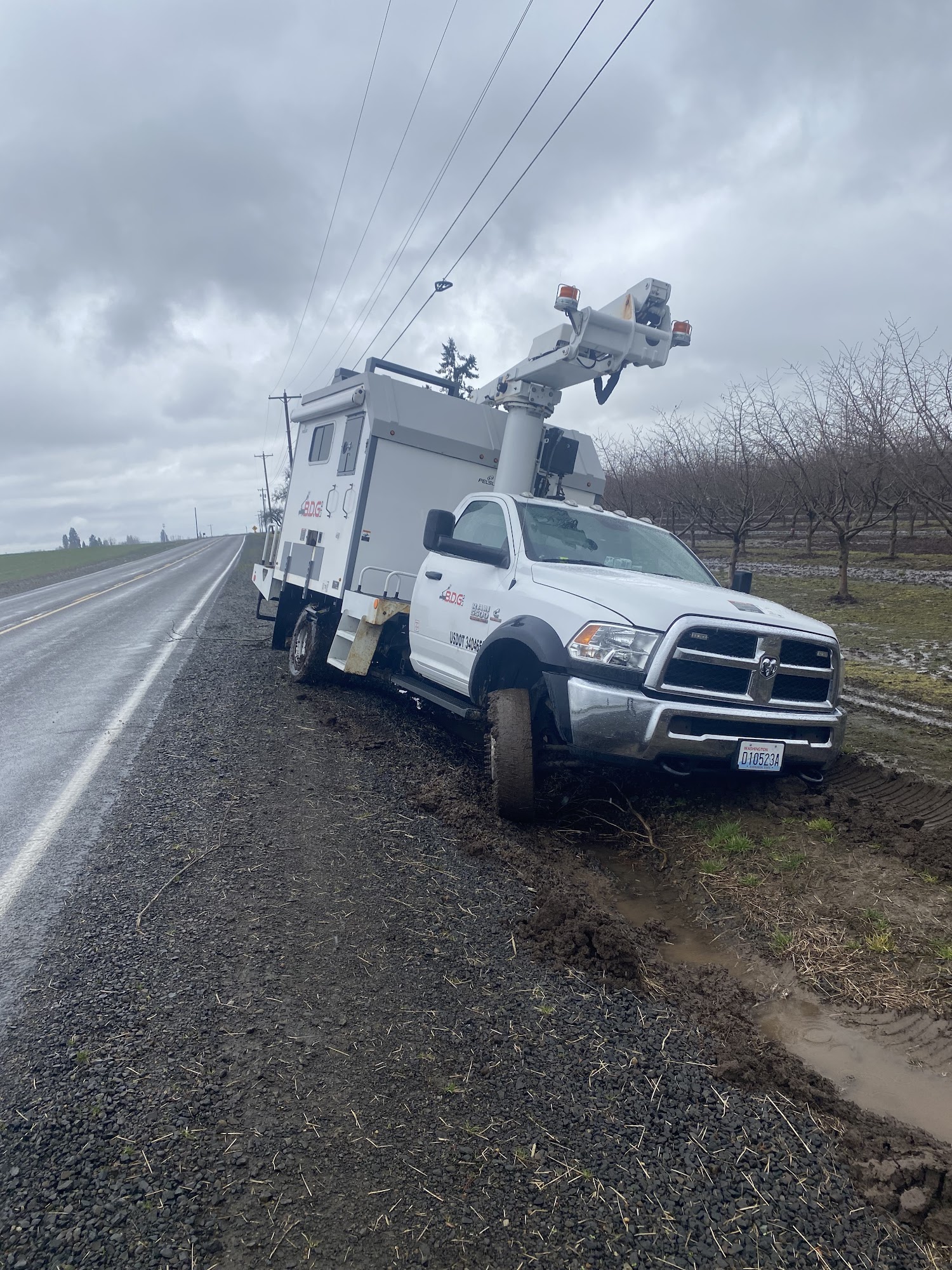 Baker & Baker Towing and Crane Service