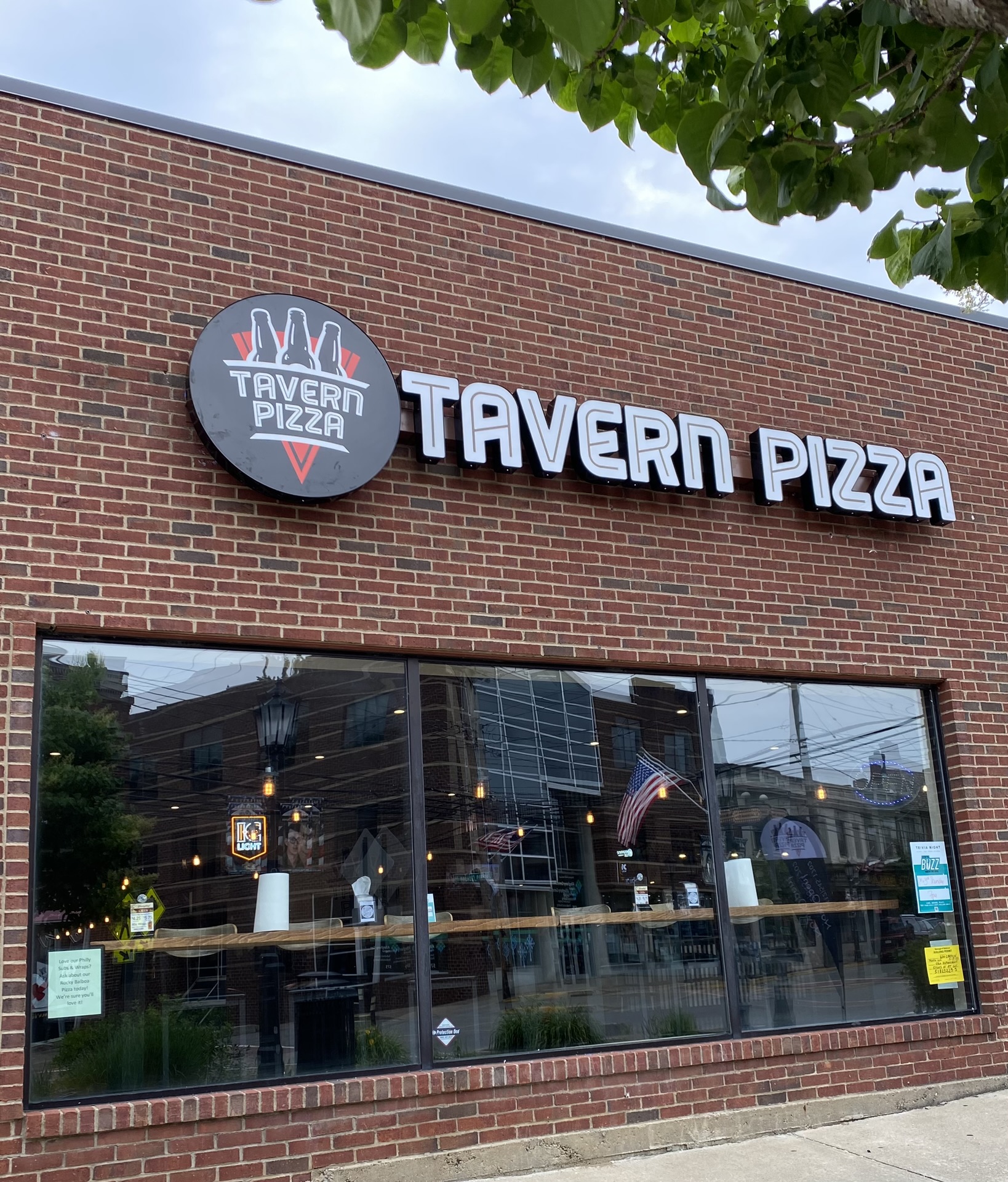 Tavern Pizza (formerly Maxwell's Pizza)