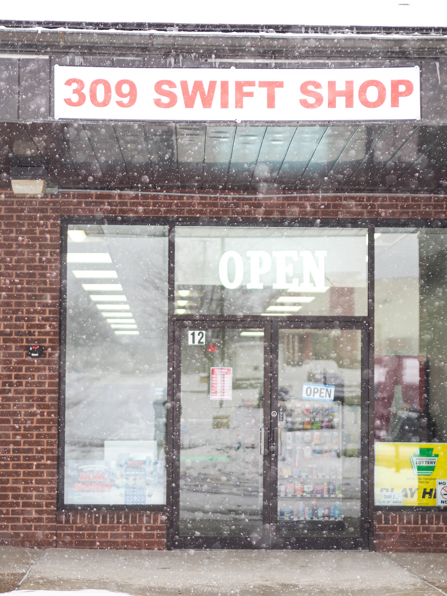 309 Swift Shop (Smoke shop)