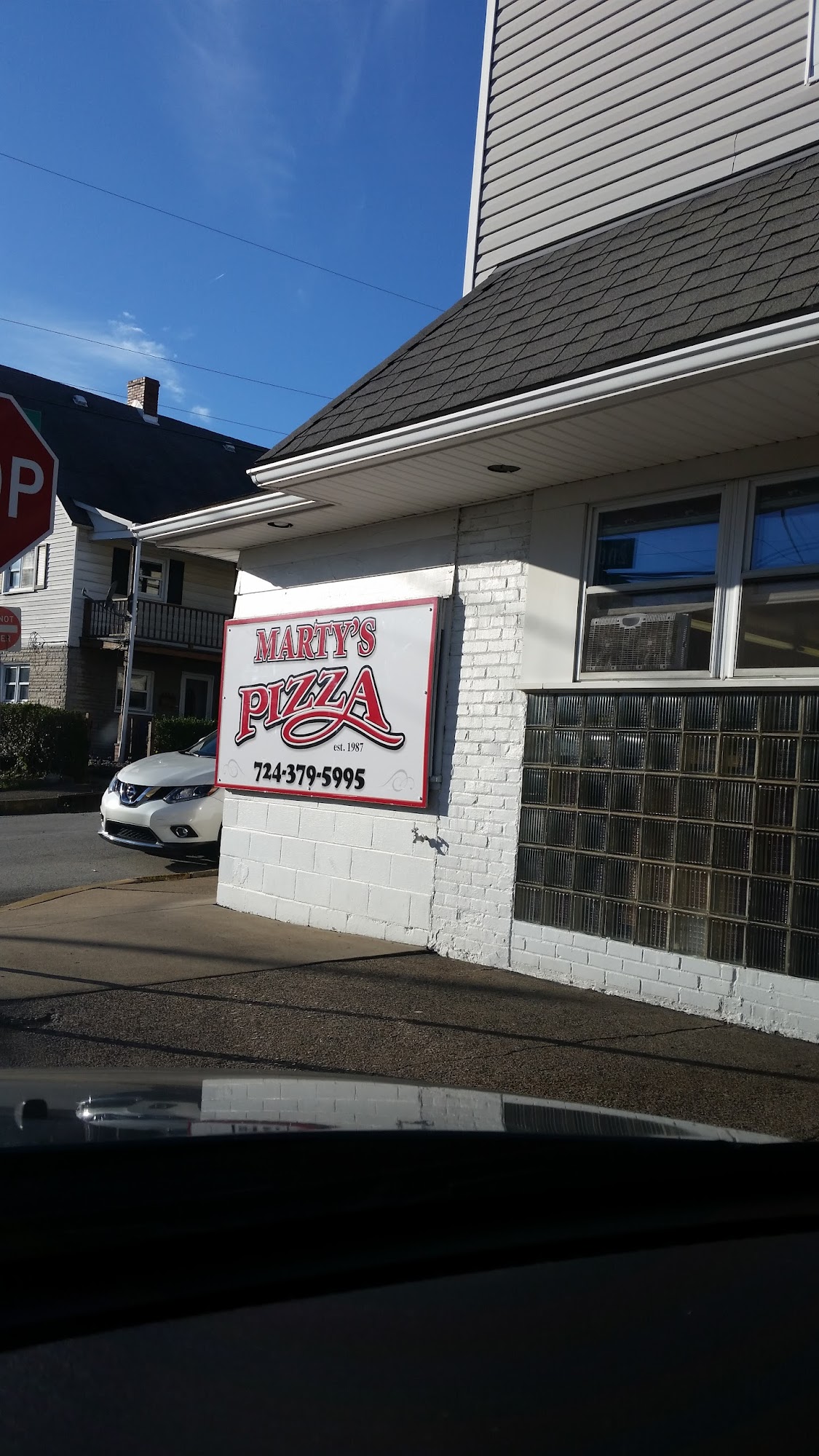Marty's Pizza