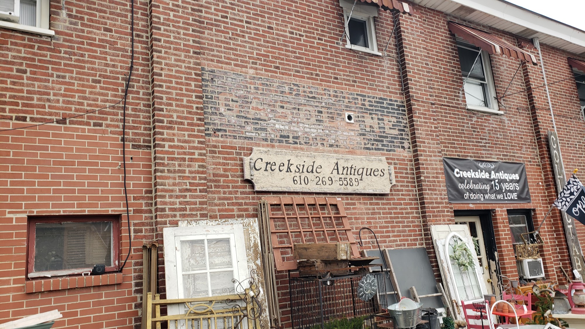 Creekside Antiques