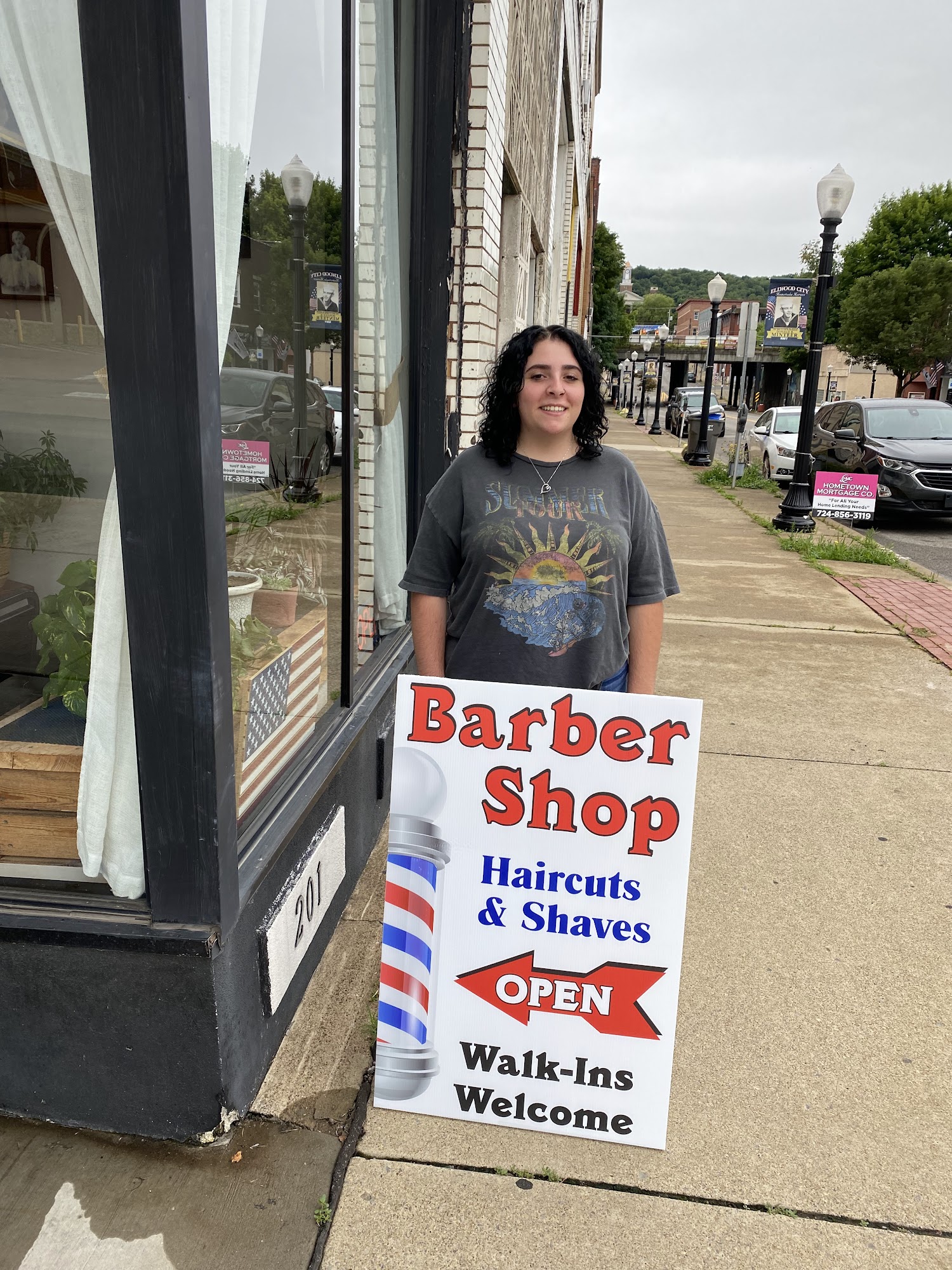 Kathy's Barber Shop 201 5th St, Ellwood City Pennsylvania 16117